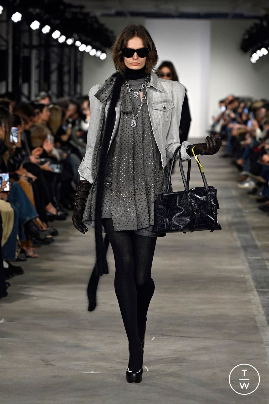 Fashion Week New York Fall/Winter 2026 look 11 from the 7 For All Mankind collection womenswear