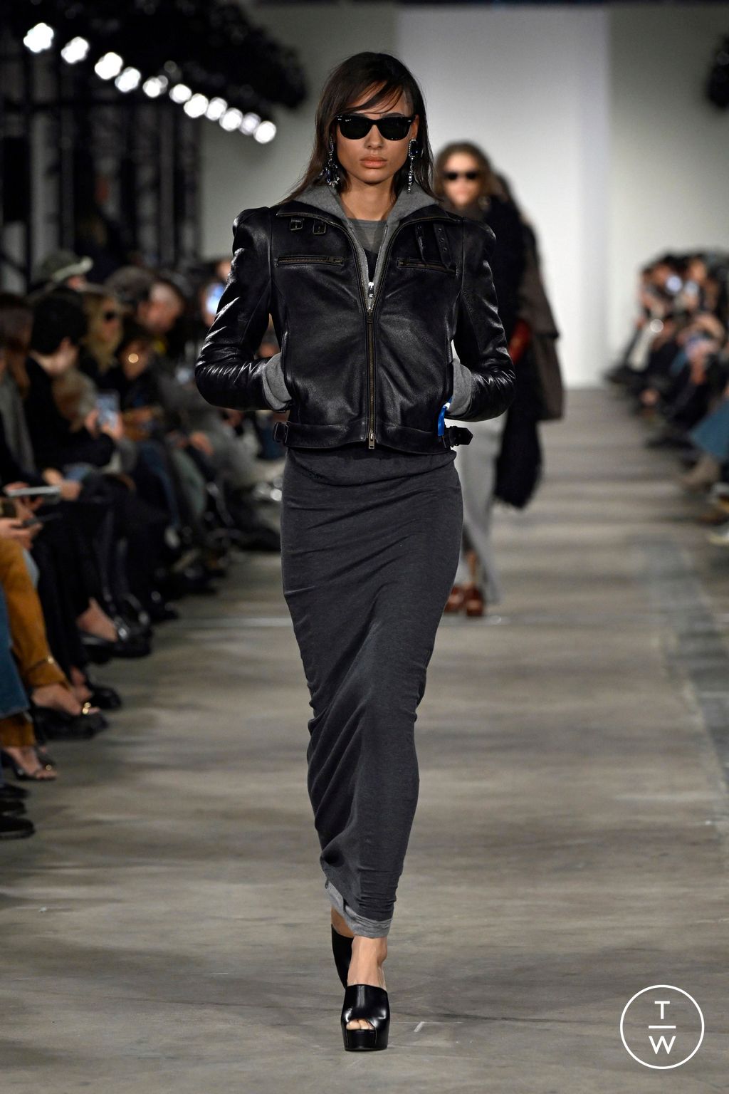 Fashion Week New York Fall/Winter 2026 look 43 from the 7 For All Mankind collection womenswear