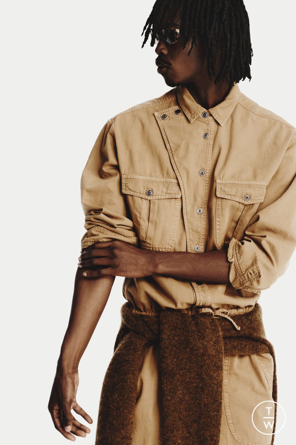 Fashion Week Paris Fall/Winter 2025 look 7 from the Isabel Marant collection menswear