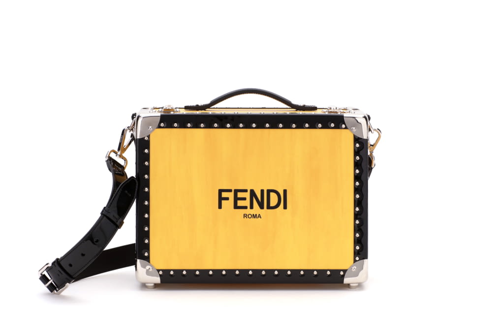 Fashion Week Milan Fall/Winter 2020 look 29 from the Fendi collection menswear accessories