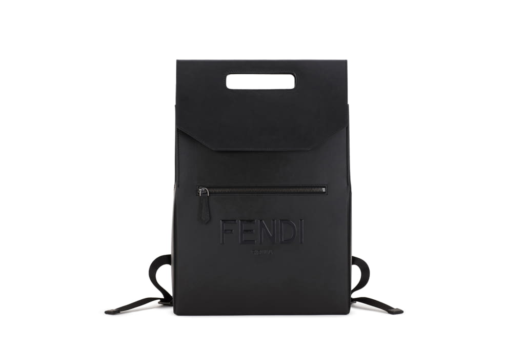 Fashion Week  Fall/Winter 2021 look 28 from the Fendi collection 男装配饰