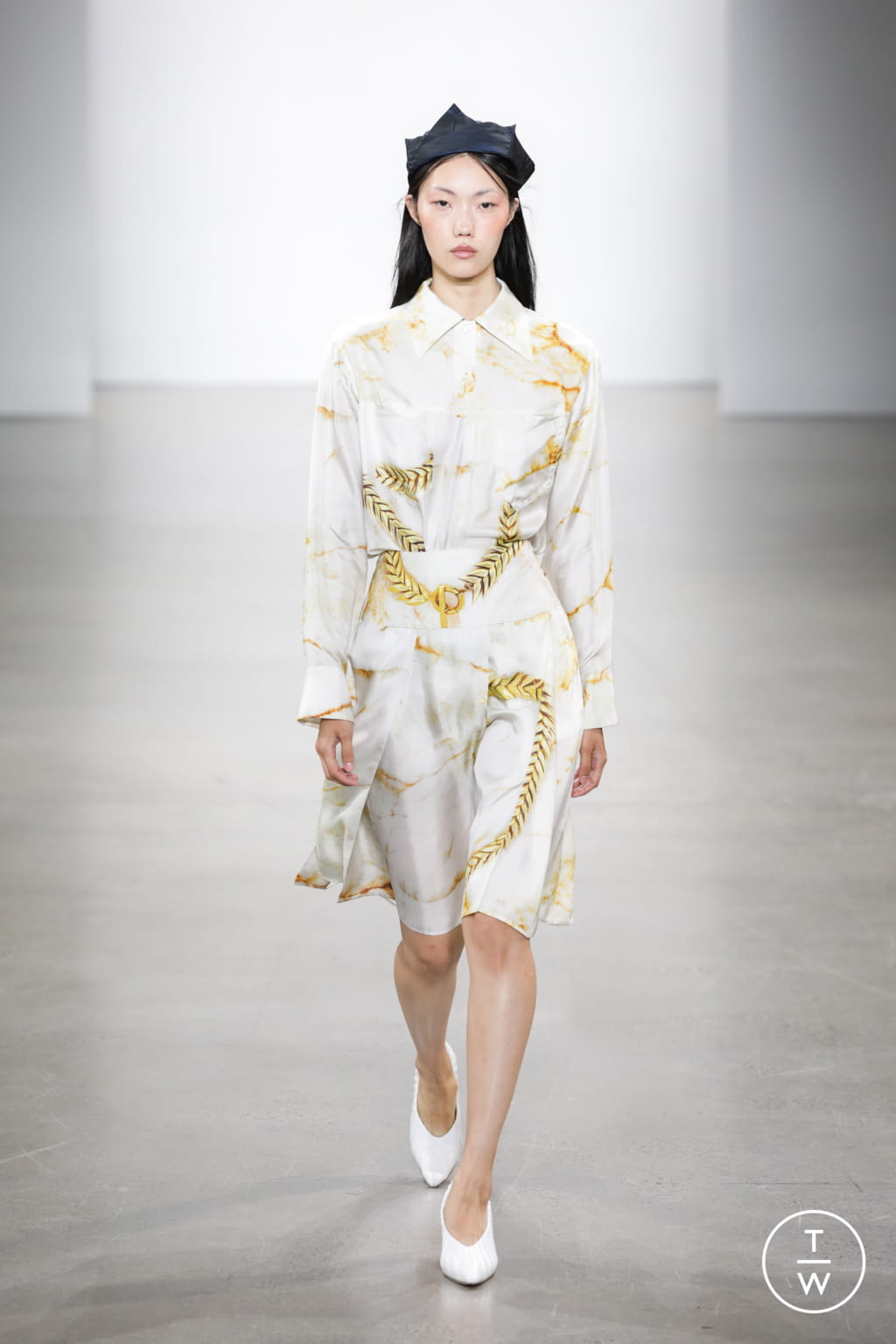 Fashion Week New York Spring/Summer 2022 look 8 from the Bevza collection 女装