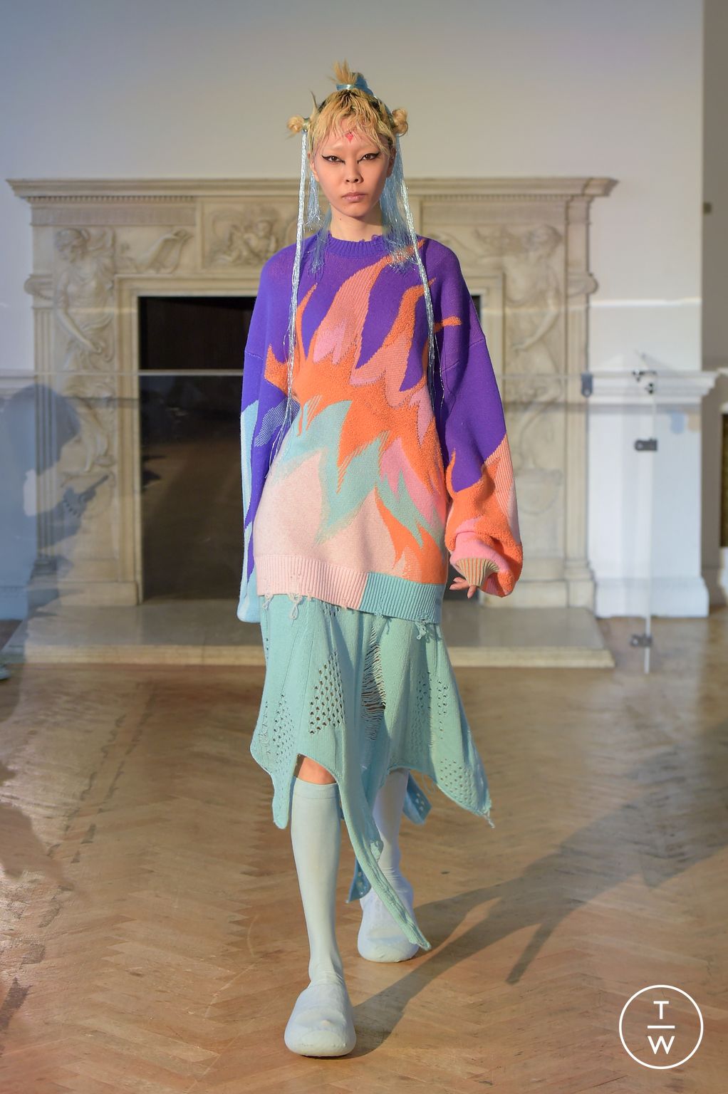 Fashion Week London Fall/Winter 2023 look 8 from the Chau Rising collection 女装