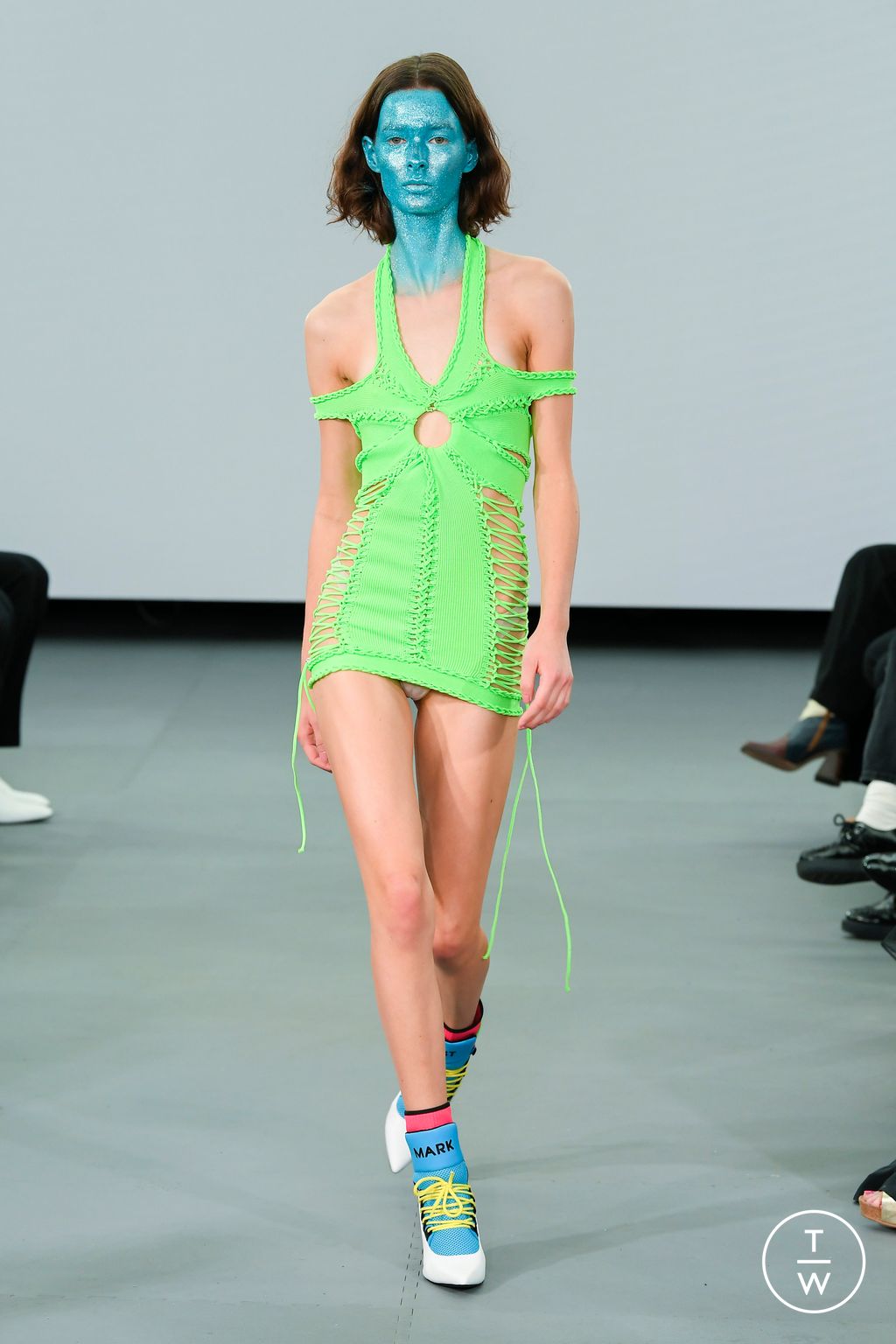 Fashion Week London Spring/Summer 2023 look 10 from the Mark Fast collection 女装