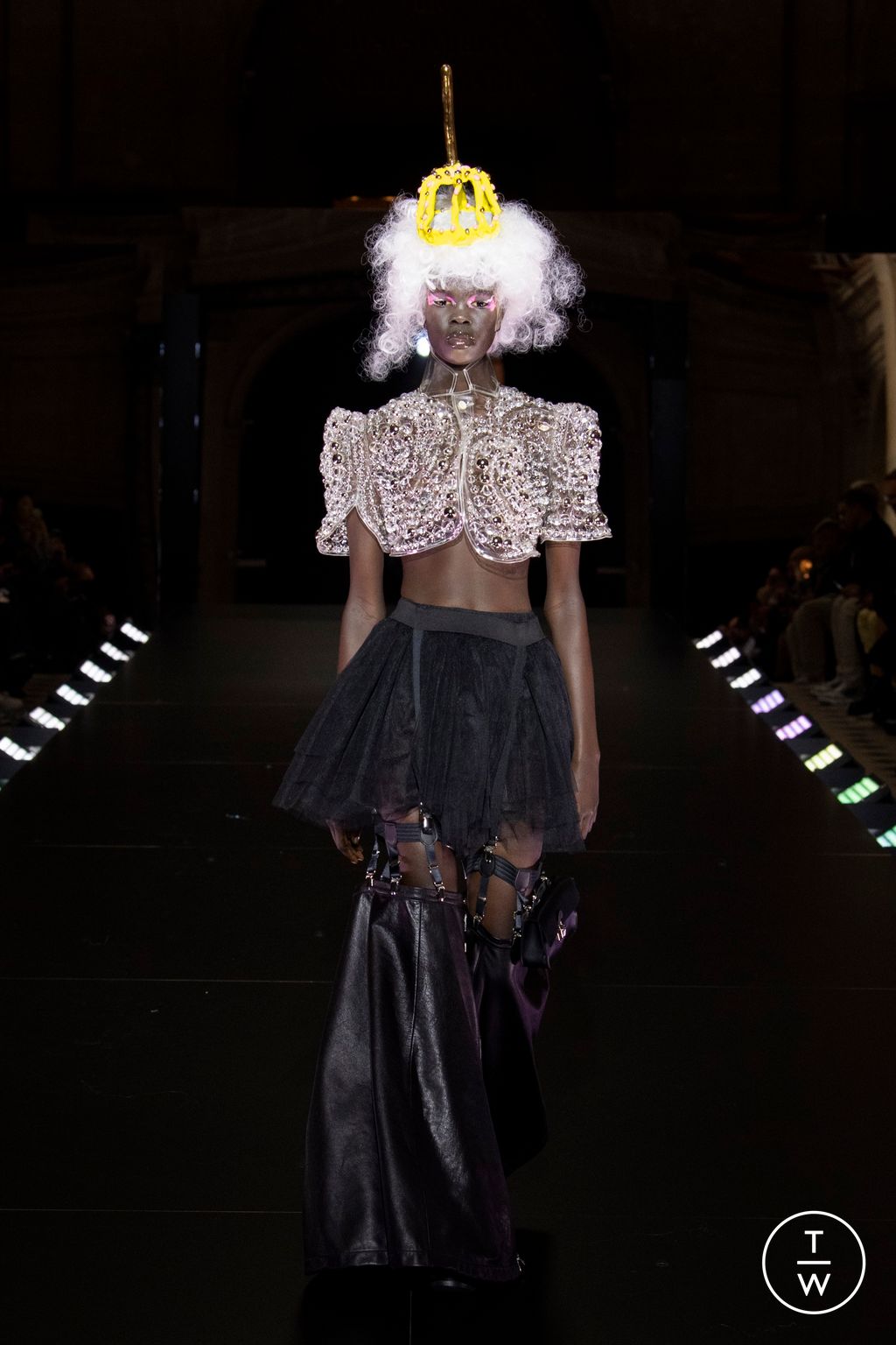 Fashion Week Paris Spring/Summer 2023 look 25 from the Noir Kei Ninomiya collection womenswear