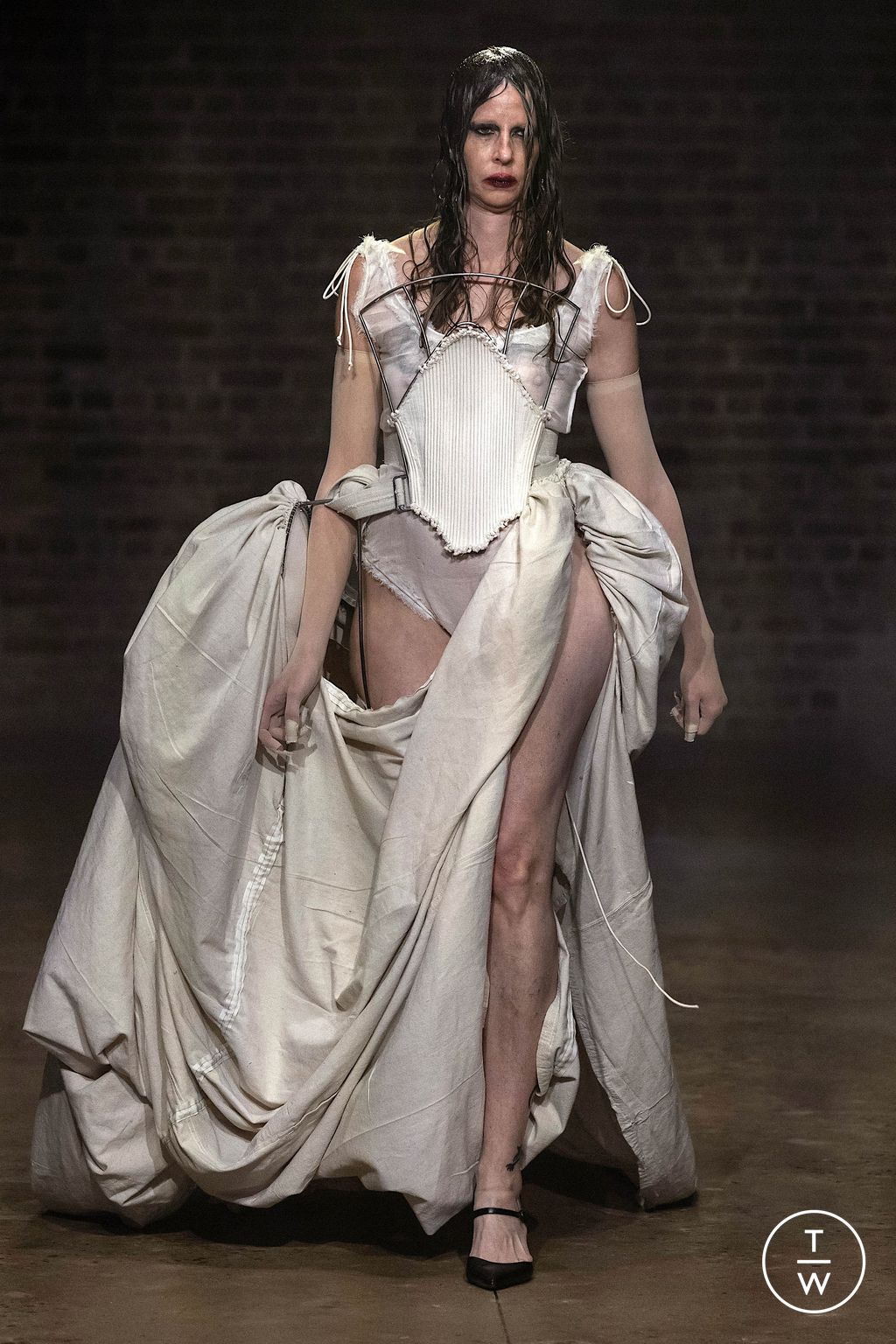 Fashion Week New York Spring/Summer 2023 look 29 from the Elena Velez collection 女装
