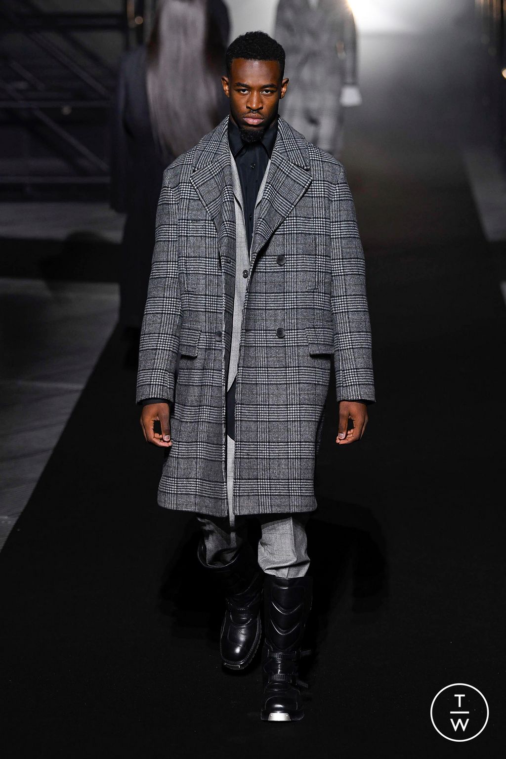 Fashion Week Milan Fall/Winter 2022 look 12 from the Boss collection 女装