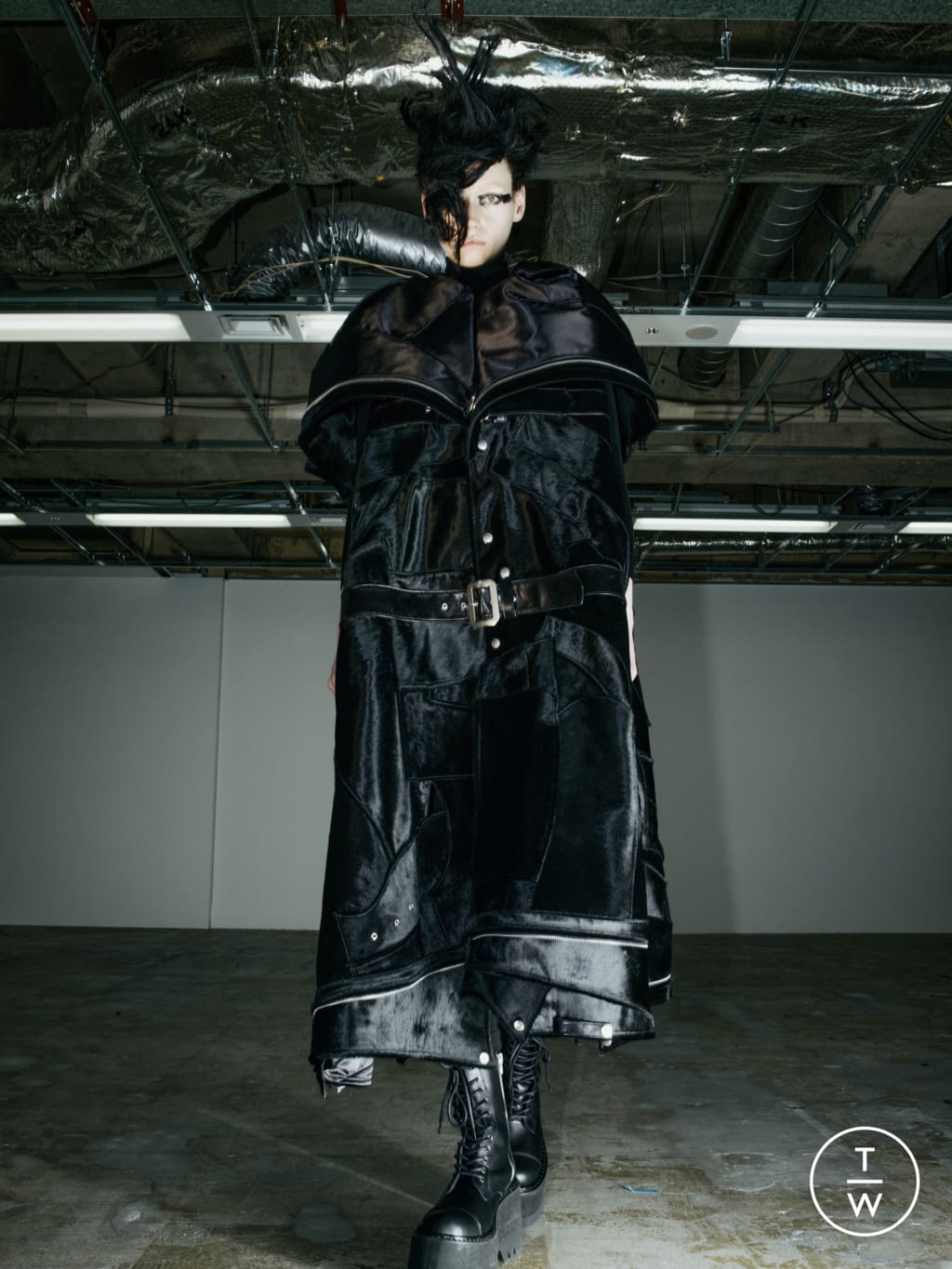 Fashion Week Paris Fall/Winter 2022 look 3 from the Junya Watanabe collection 女装