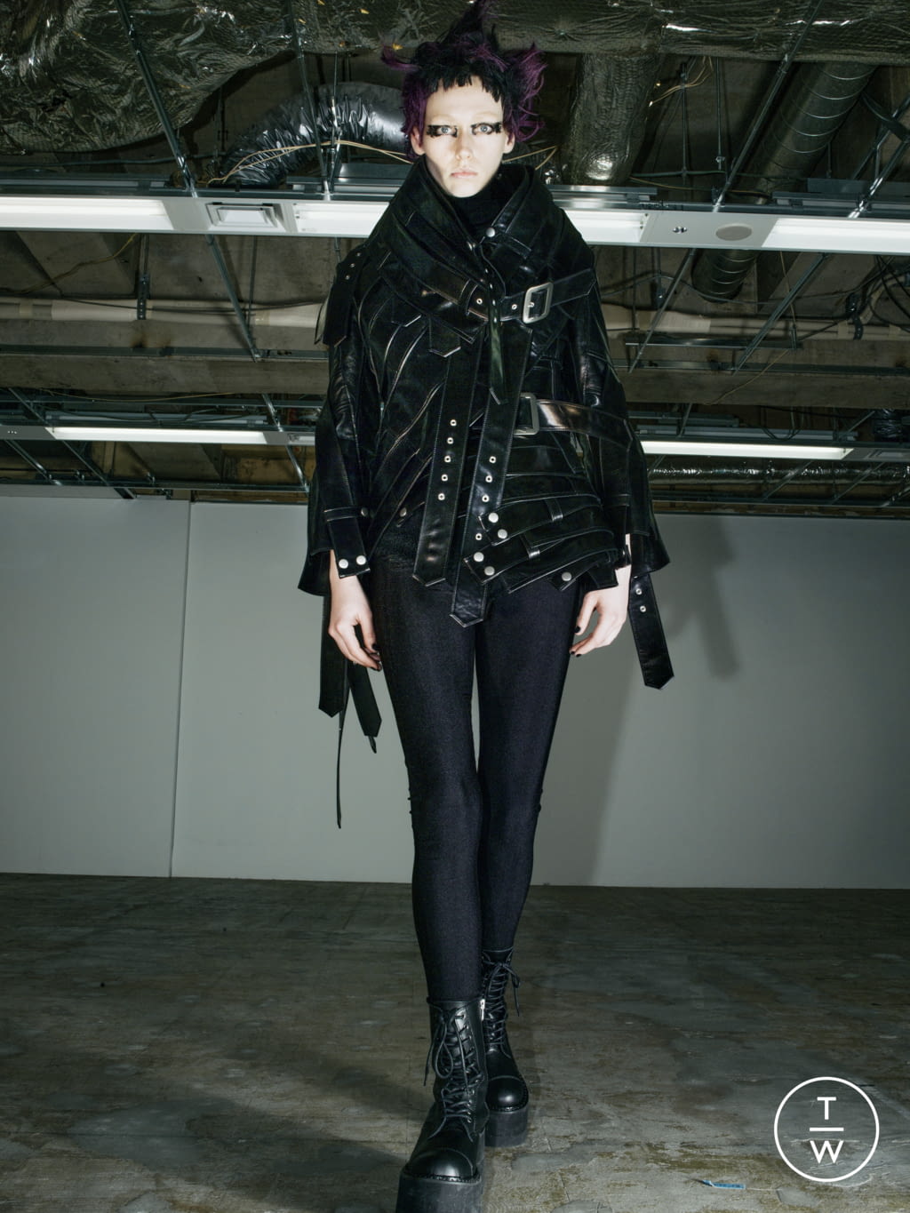 Fashion Week Paris Fall/Winter 2022 look 5 from the Junya Watanabe collection womenswear