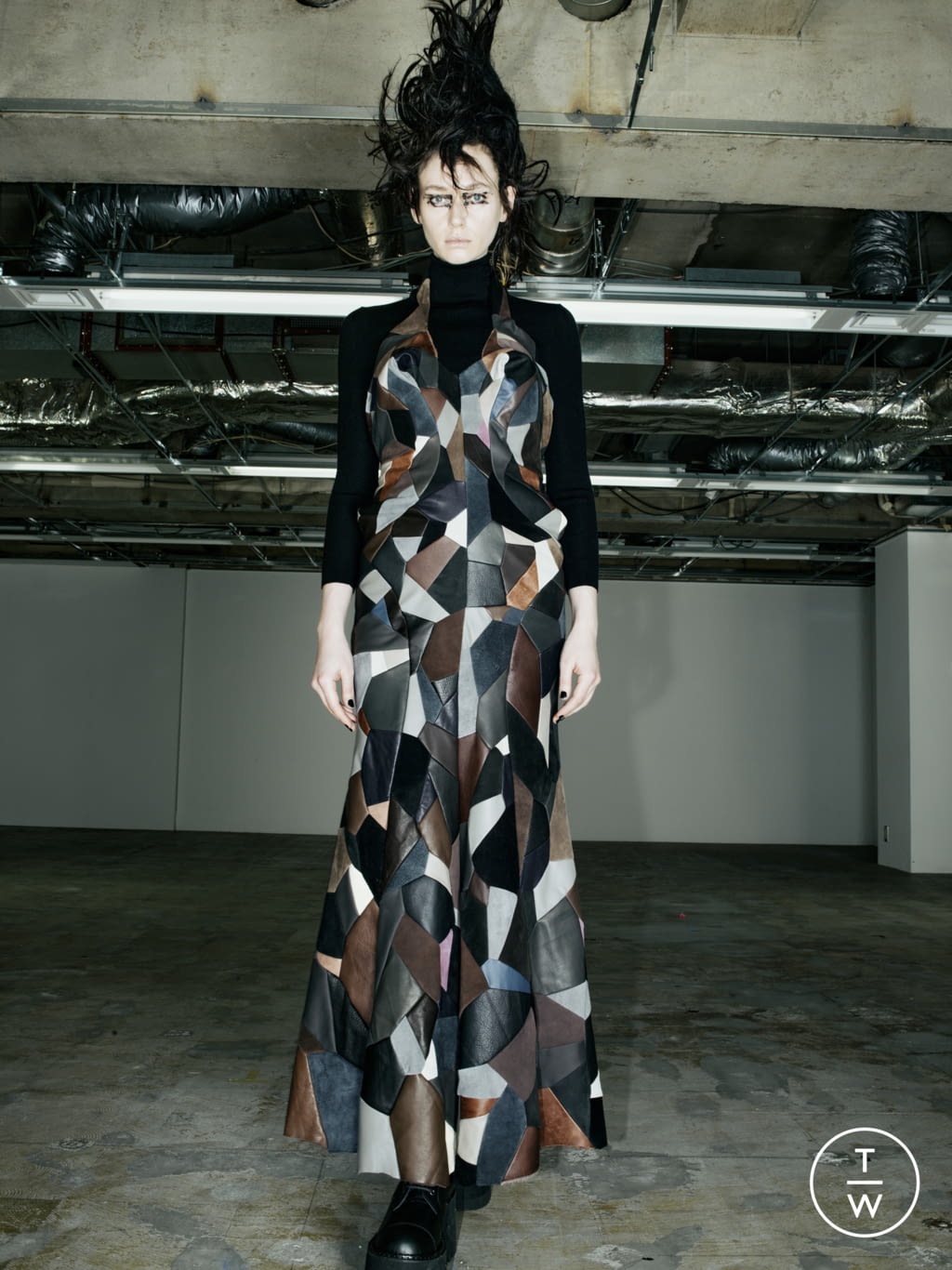 Fashion Week Paris Fall/Winter 2022 look 11 from the Junya Watanabe collection womenswear