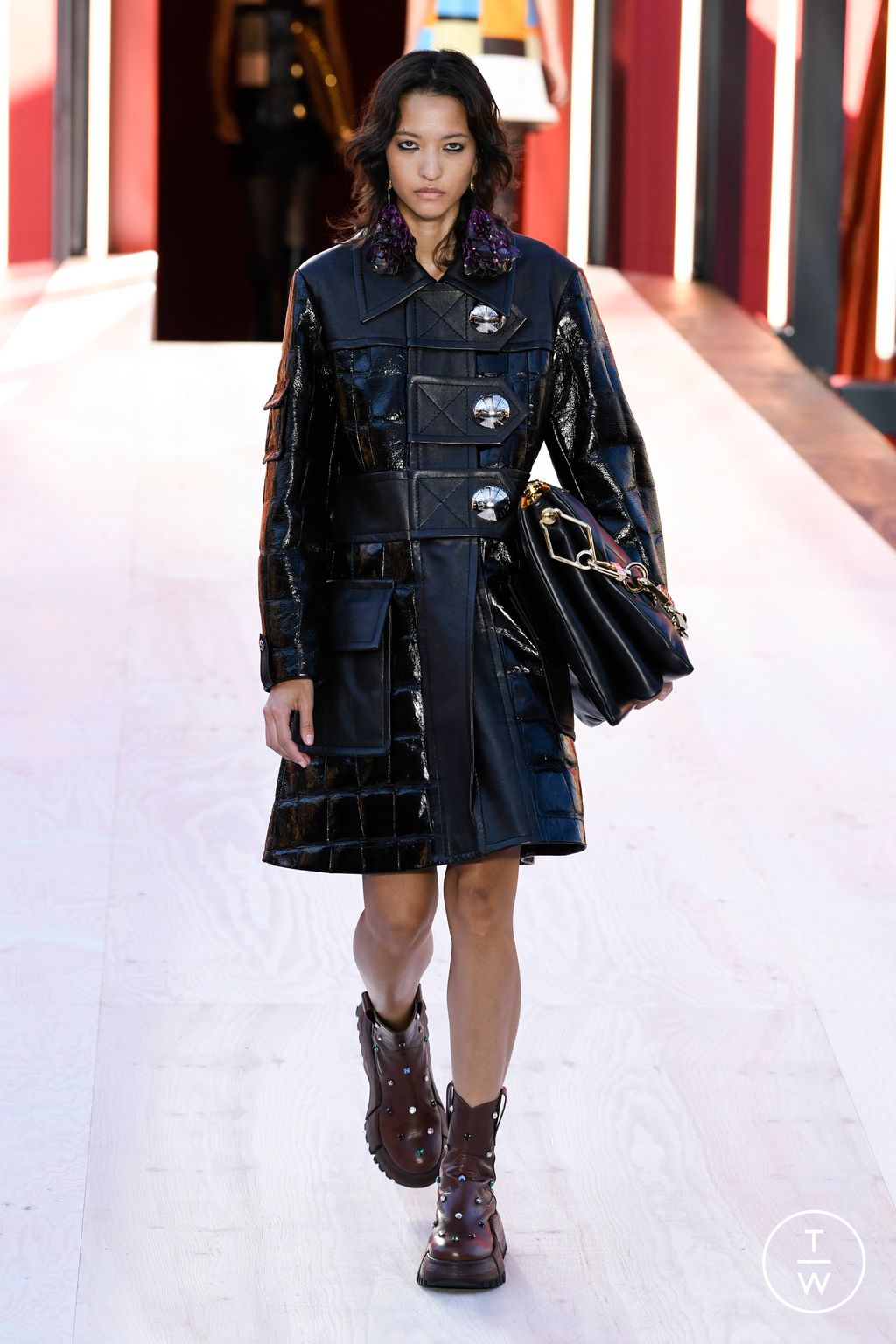 Fashion Week Paris Spring/Summer 2023 look 27 from the Louis Vuitton collection 女装