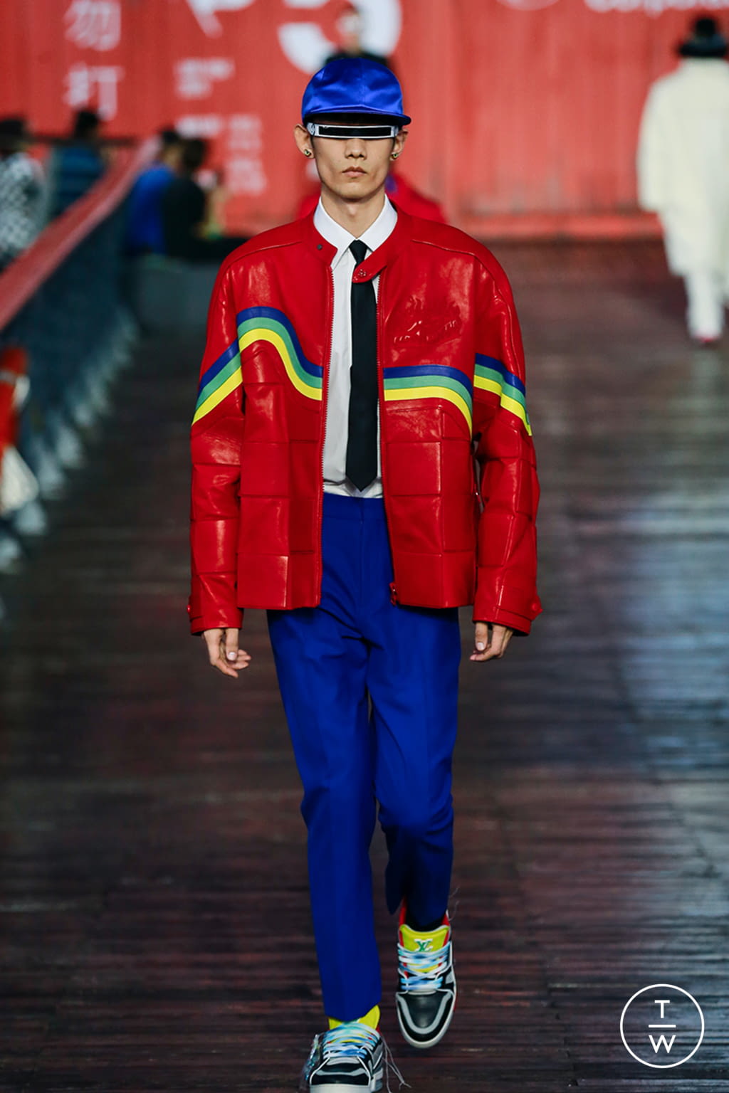 Fashion Week Paris Spring/Summer 2021 look 38 from the Louis Vuitton collection 男装