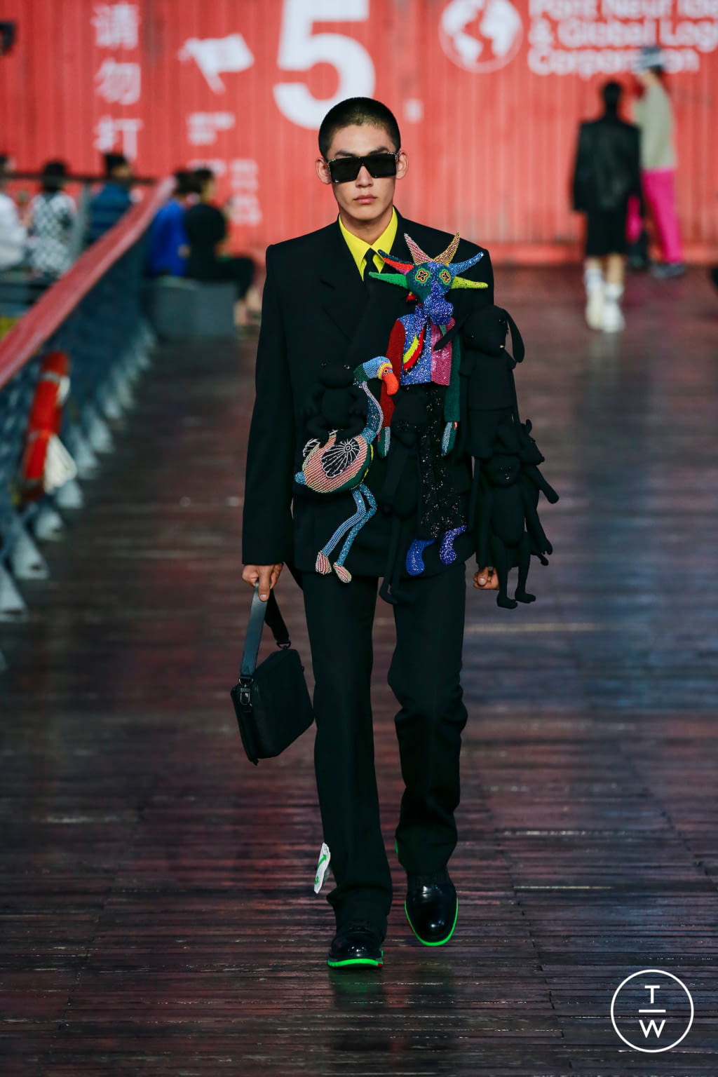 Fashion Week Paris Spring/Summer 2021 look 41 from the Louis Vuitton collection menswear