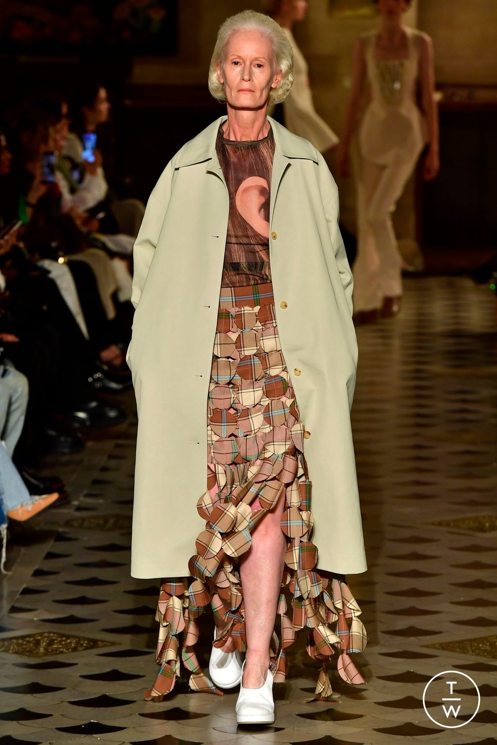 Fashion Week Paris Spring/Summer 2023 look 20 from the A.W.A.K.E MODE collection womenswear