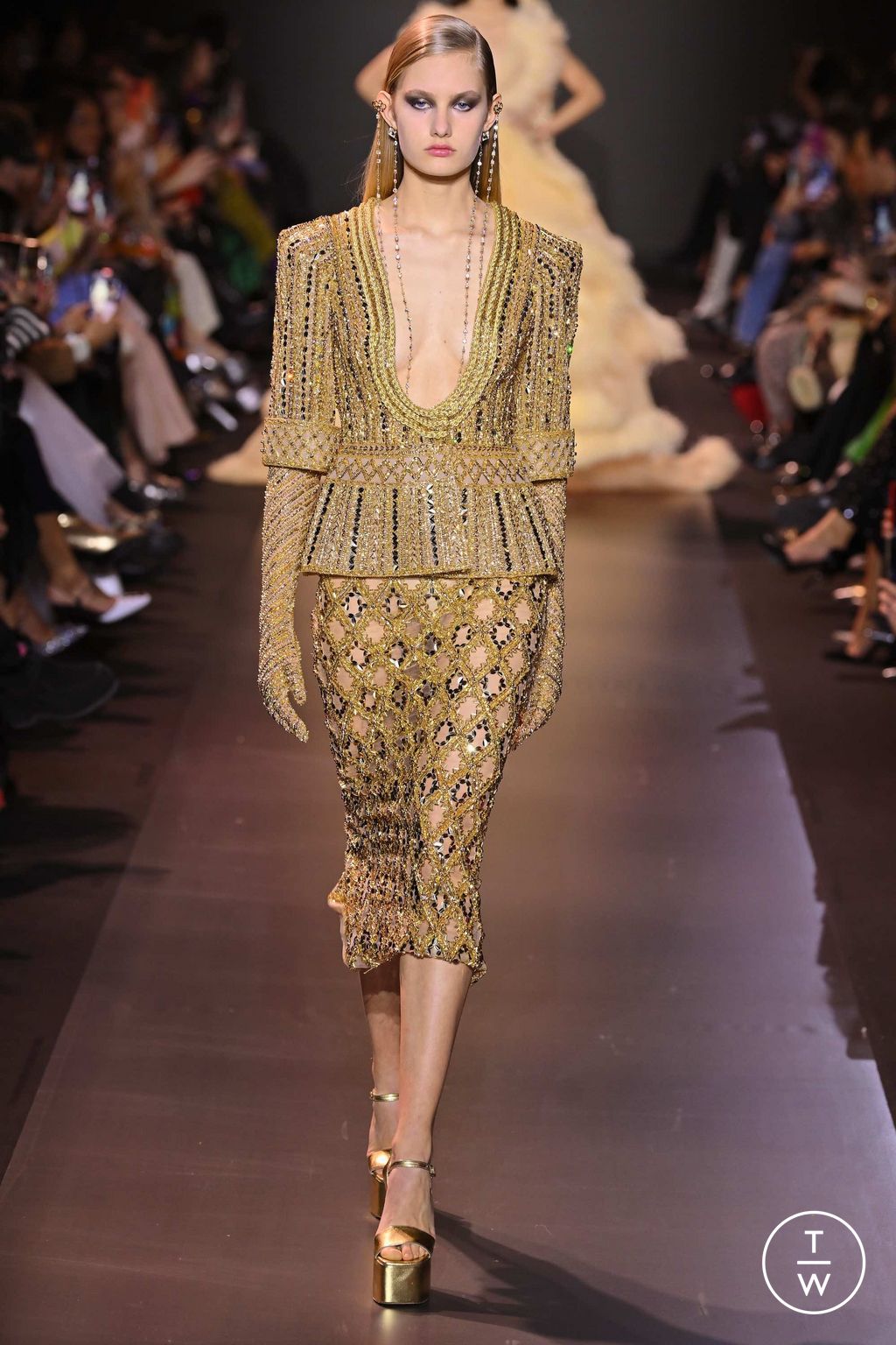 Fashion Week Paris Spring/Summer 2023 look 55 from the Georges Hobeika collection 高级定制