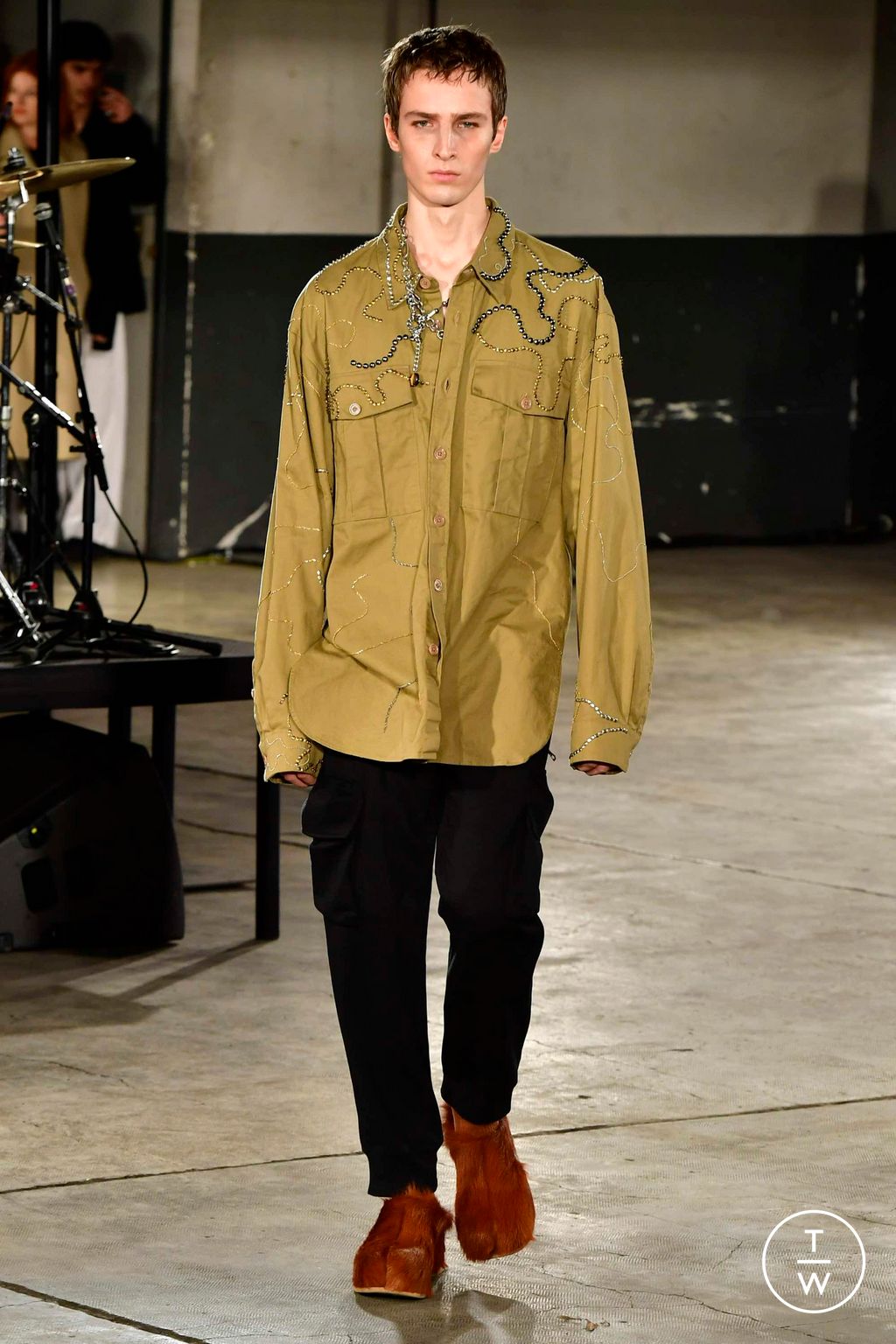 Fashion Week Paris Fall/Winter 2023 look 5 from the Dries Van Noten collection 男装