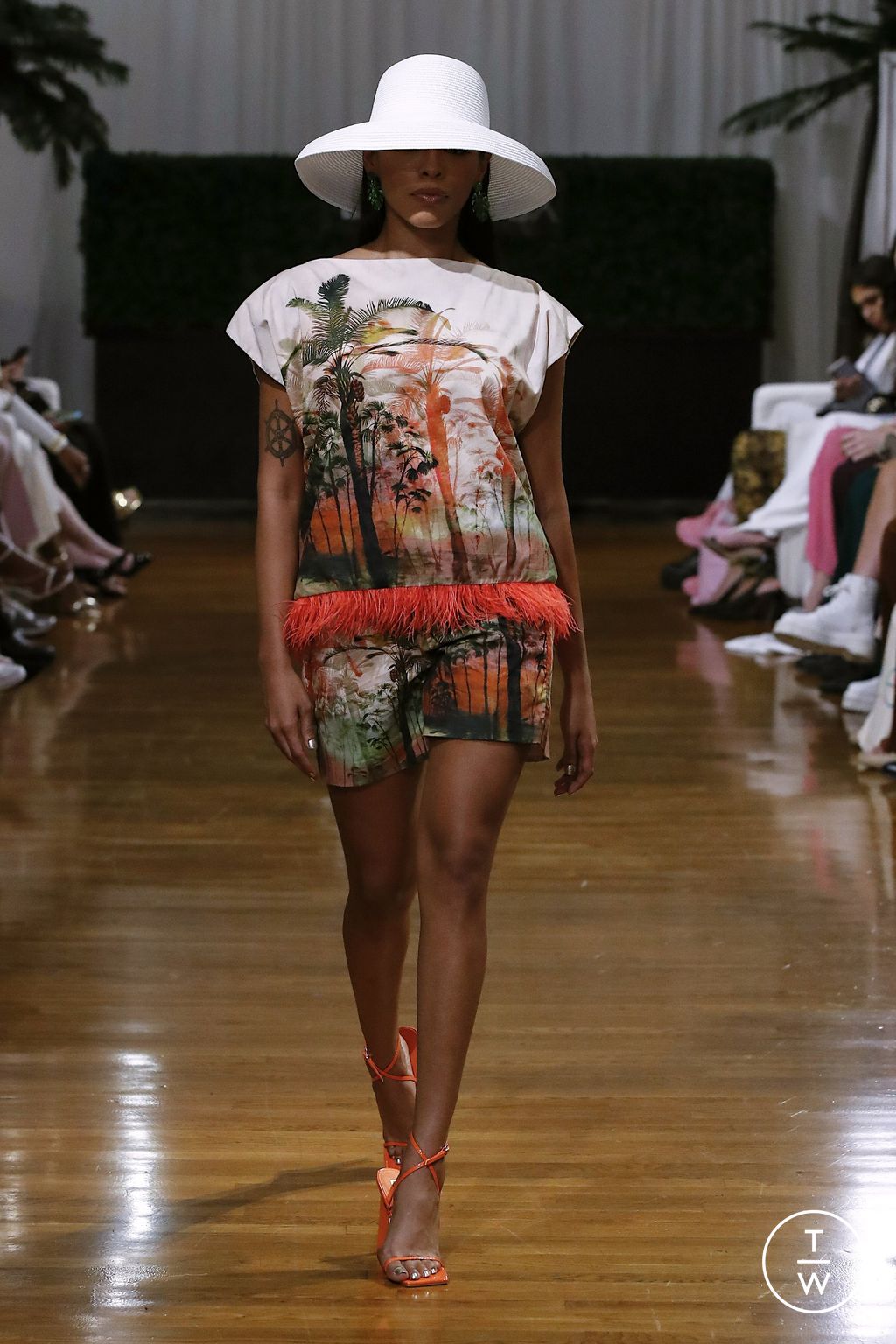 Fashion Week New York Spring/Summer 2023 look 14 de la collection Dur Doux womenswear