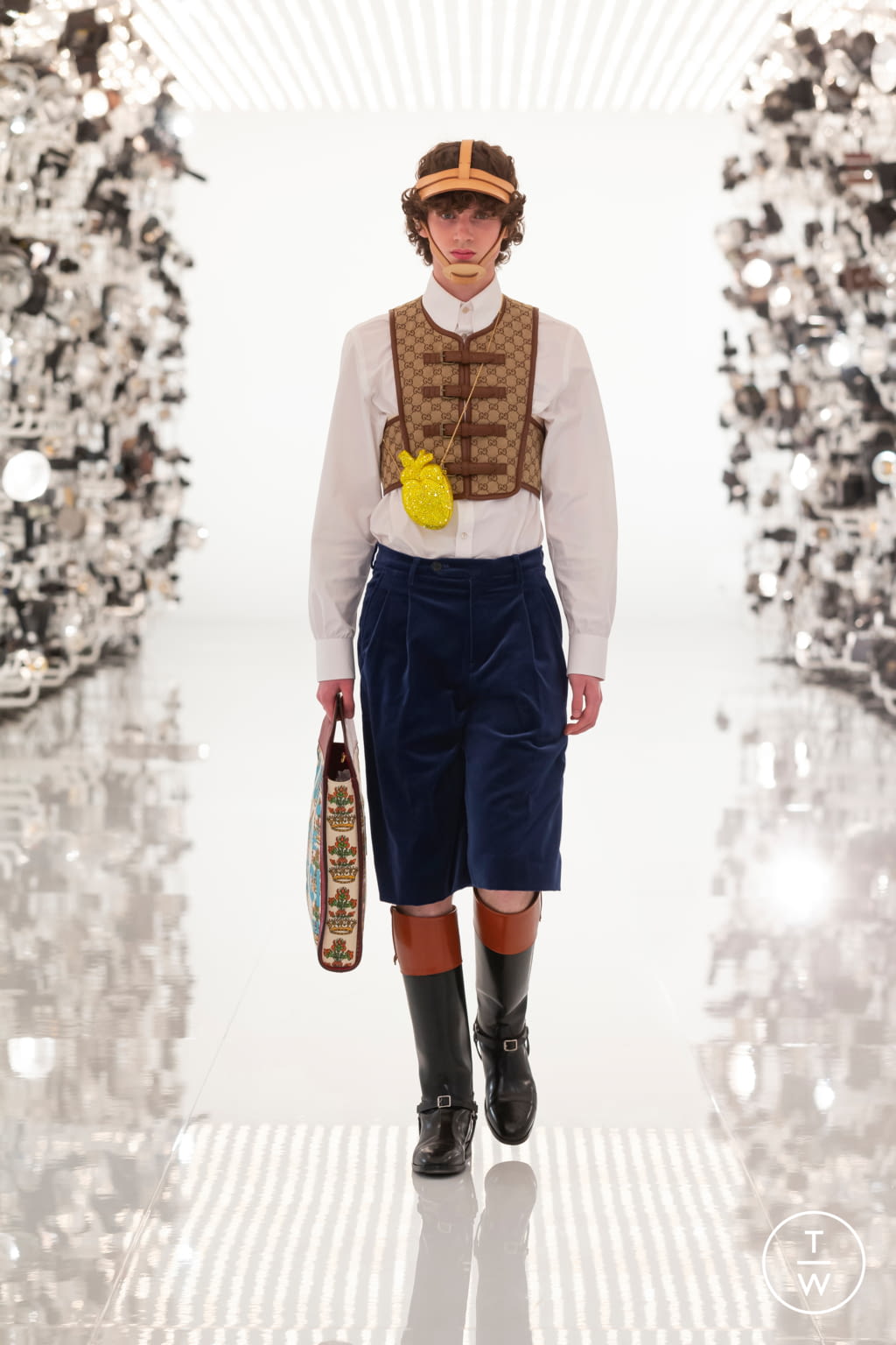 Fashion Week Milan Fall/Winter 2021 look 83 de la collection Gucci womenswear