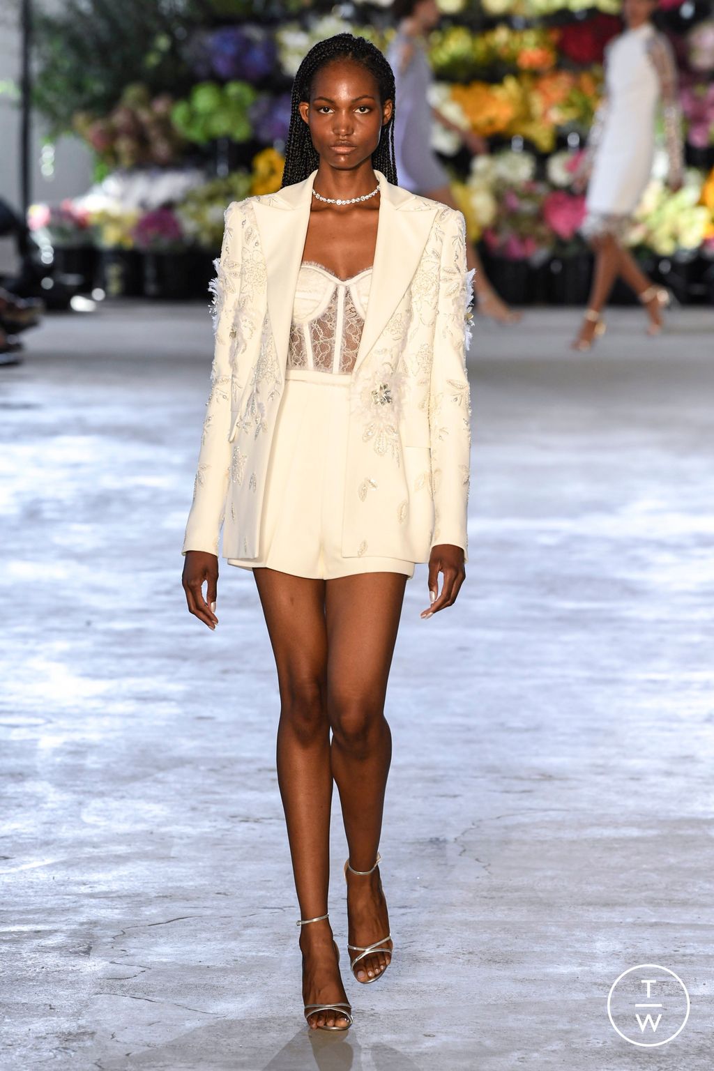 Fashion Week New York Spring/Summer 2023 look 4 de la collection Pamella Roland womenswear