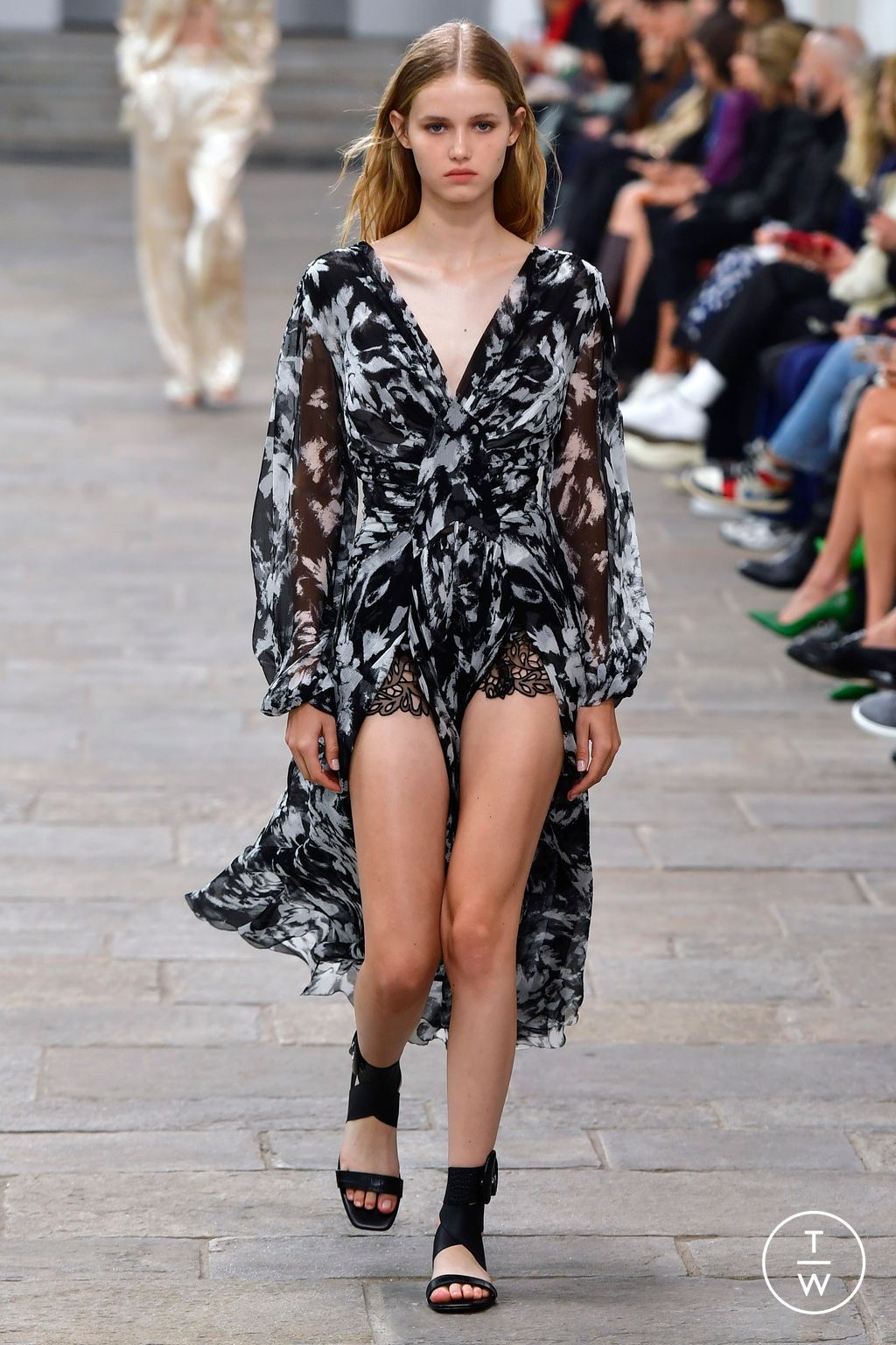 Fashion Week Milan Spring/Summer 2023 look 35 from the Ermanno Scervino collection womenswear