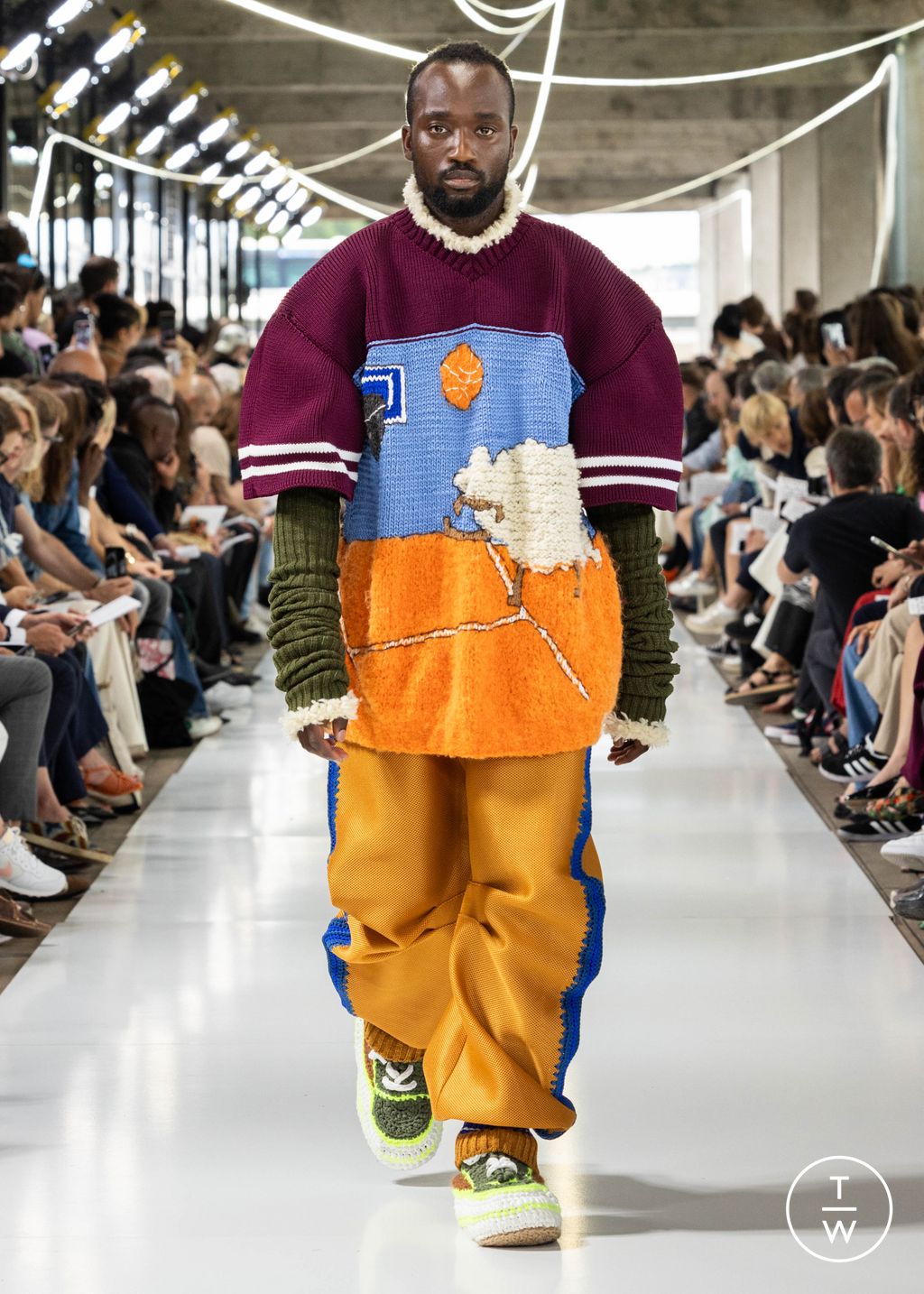 Fashion Week Paris Spring/Summer 2024 look 83 from the IFM PARIS collection 男装