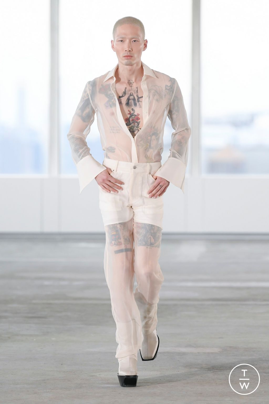 Fashion Week New York Spring/Summer 2023 look 10 from the Peter Do collection womenswear