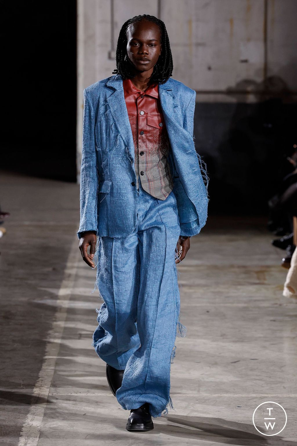 Fashion Week Paris Fall/Winter 2023 look 17 from the TAAKK collection 男装