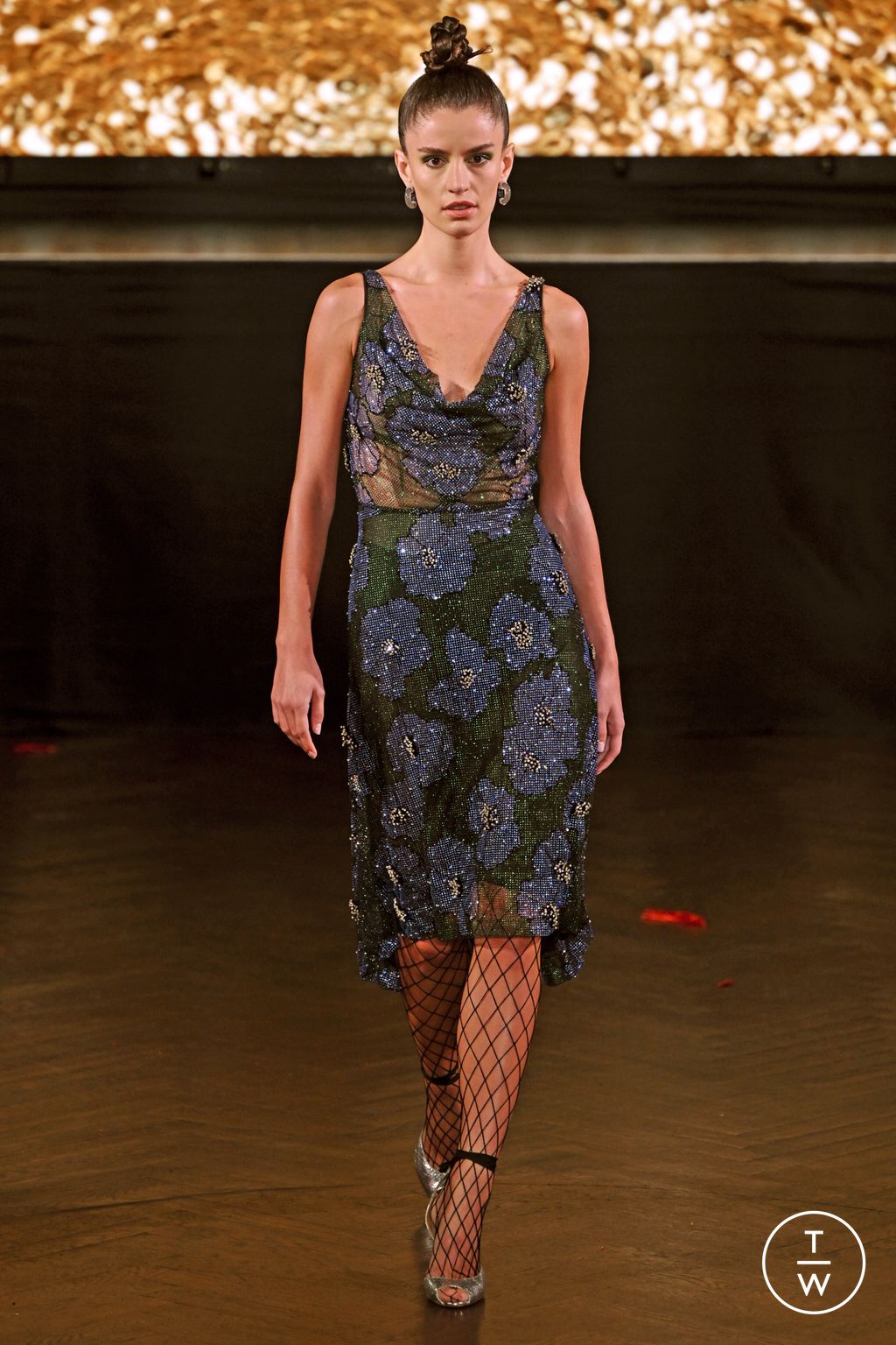 Fashion Week New York Spring/Summer 2023 look 40 from the Naeem Khan collection womenswear