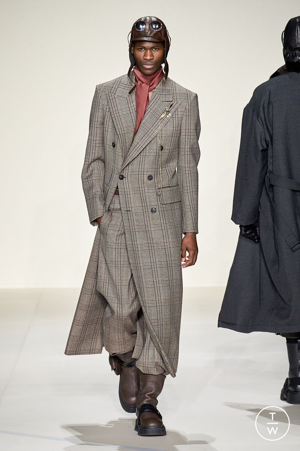 Fashion Week Milan Fall/Winter 2023 look 8 de la collection Emporio Armani menswear