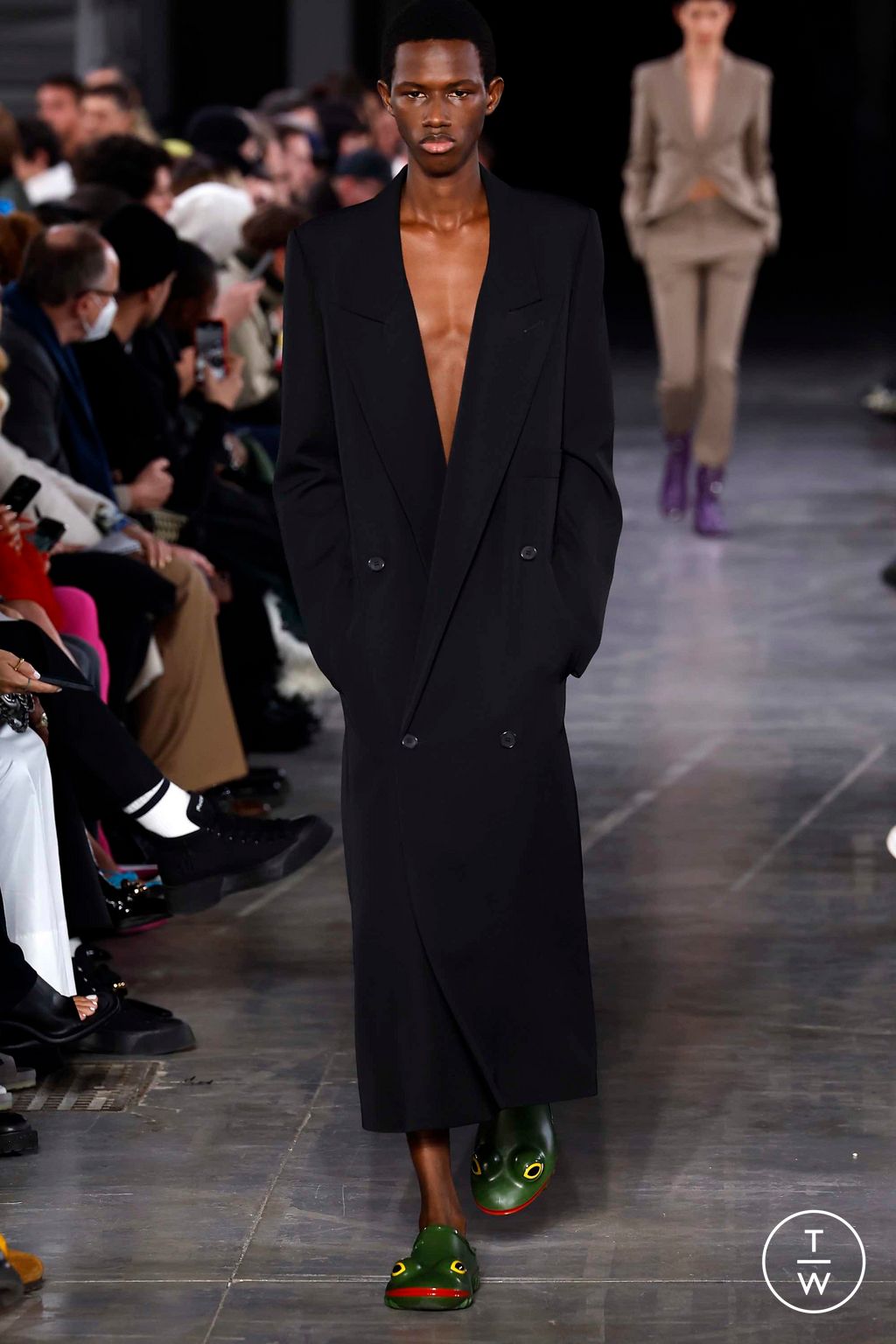 Fashion Week Milan Fall/Winter 2023 look 23 de la collection JW Anderson menswear