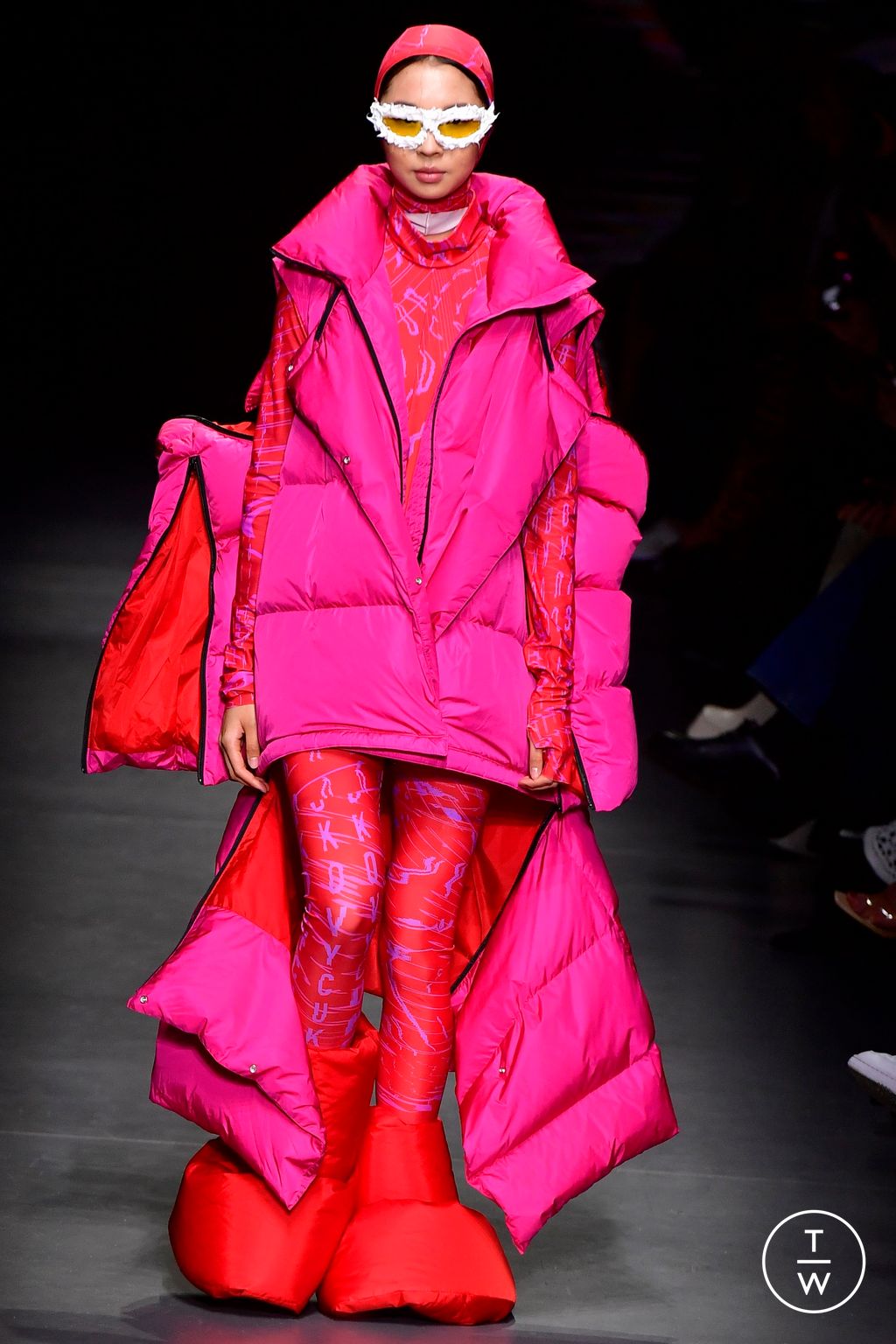 Fashion Week Milan Spring/Summer 2023 look 27 de la collection BUDAPEST SELECT womenswear