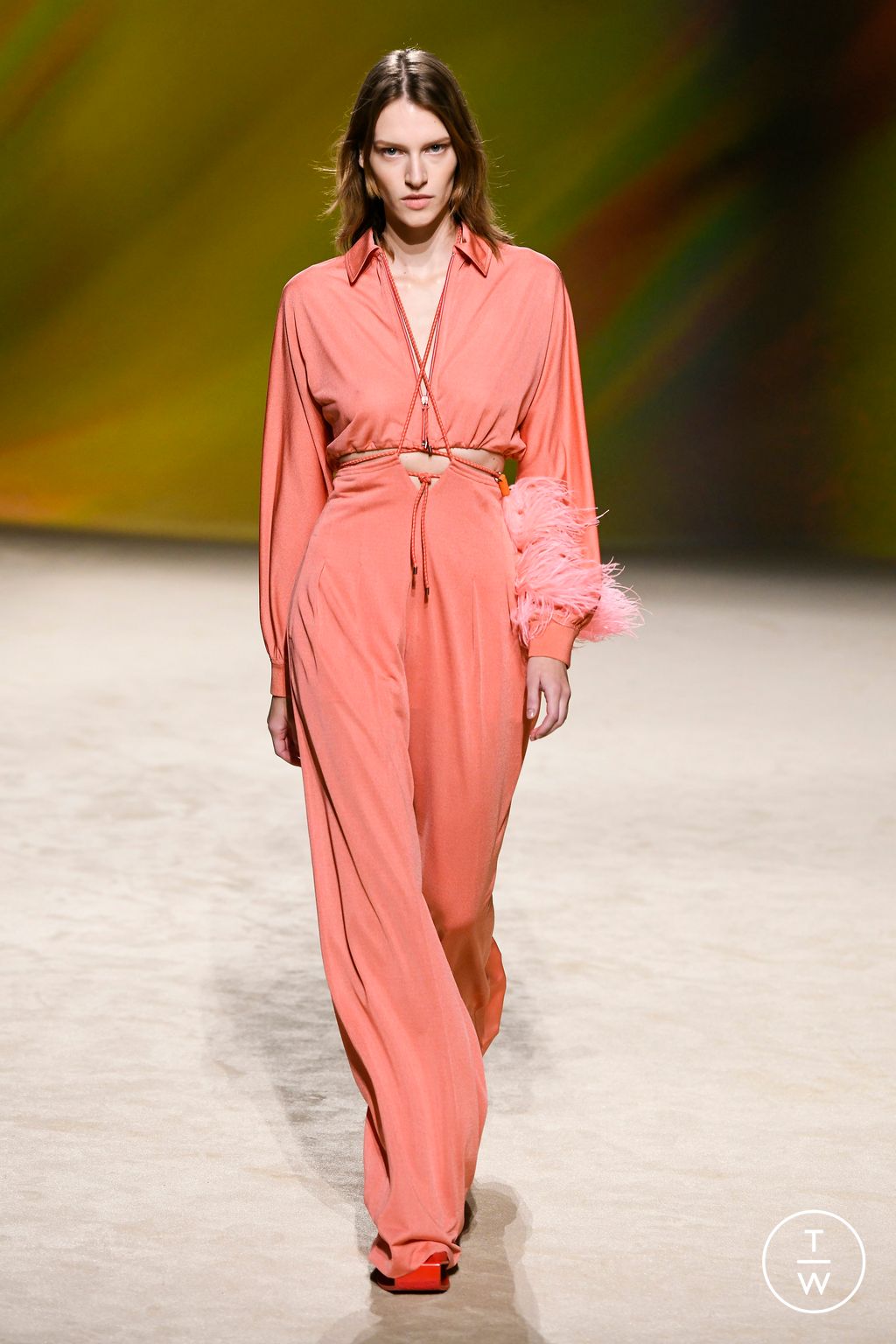 Fashion Week Paris Spring/Summer 2023 look 28 from the Hermès collection womenswear