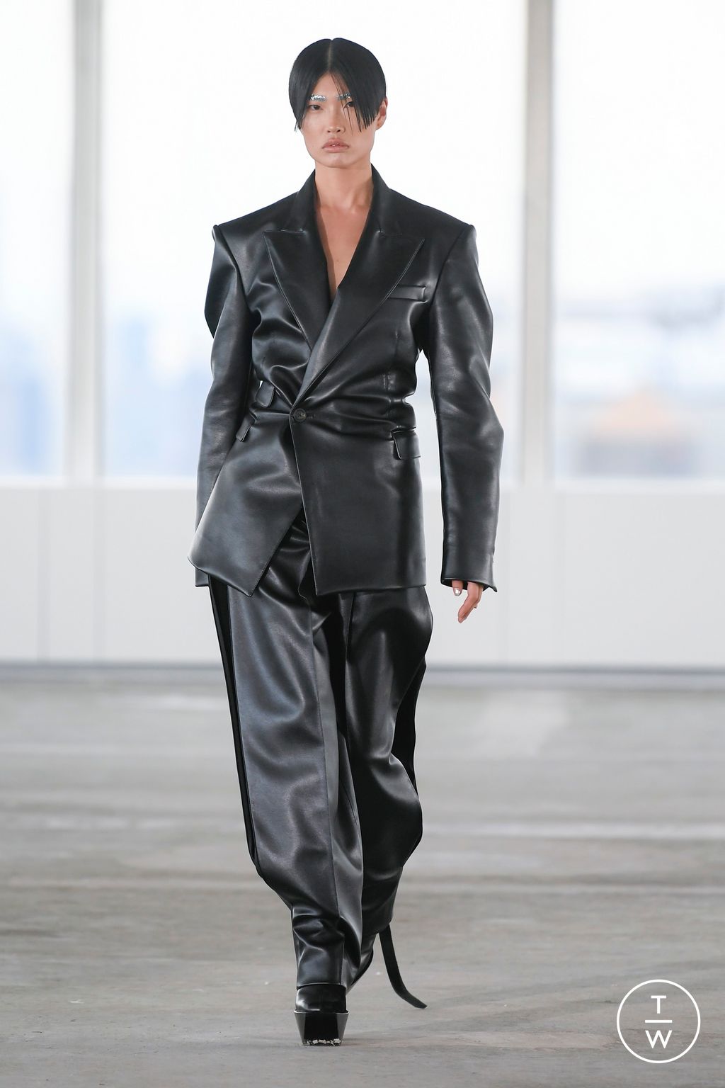 Fashion Week New York Spring/Summer 2023 look 2 from the Peter Do collection 女装