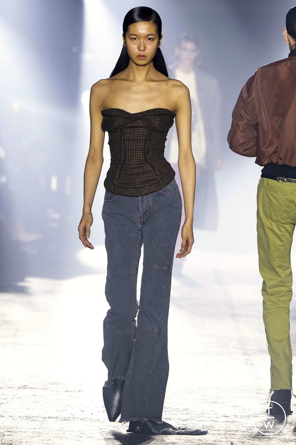 Fashion Week Milan Fall/Winter 2023 look 6 de la collection Jordanluca menswear