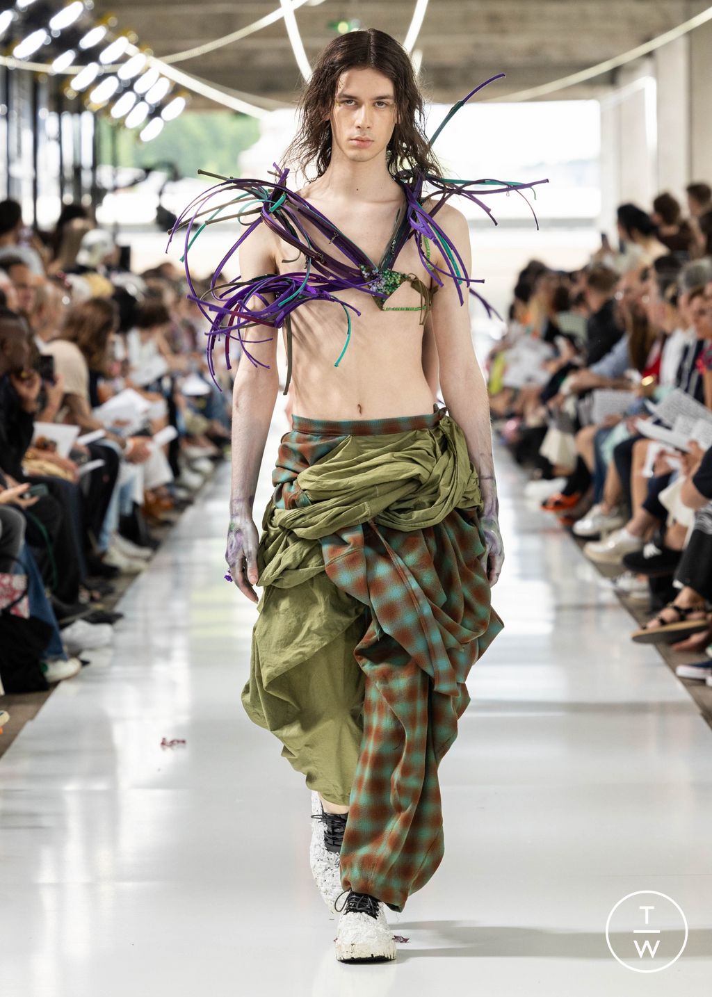 Fashion Week Paris Spring/Summer 2024 look 85 from the IFM PARIS collection menswear