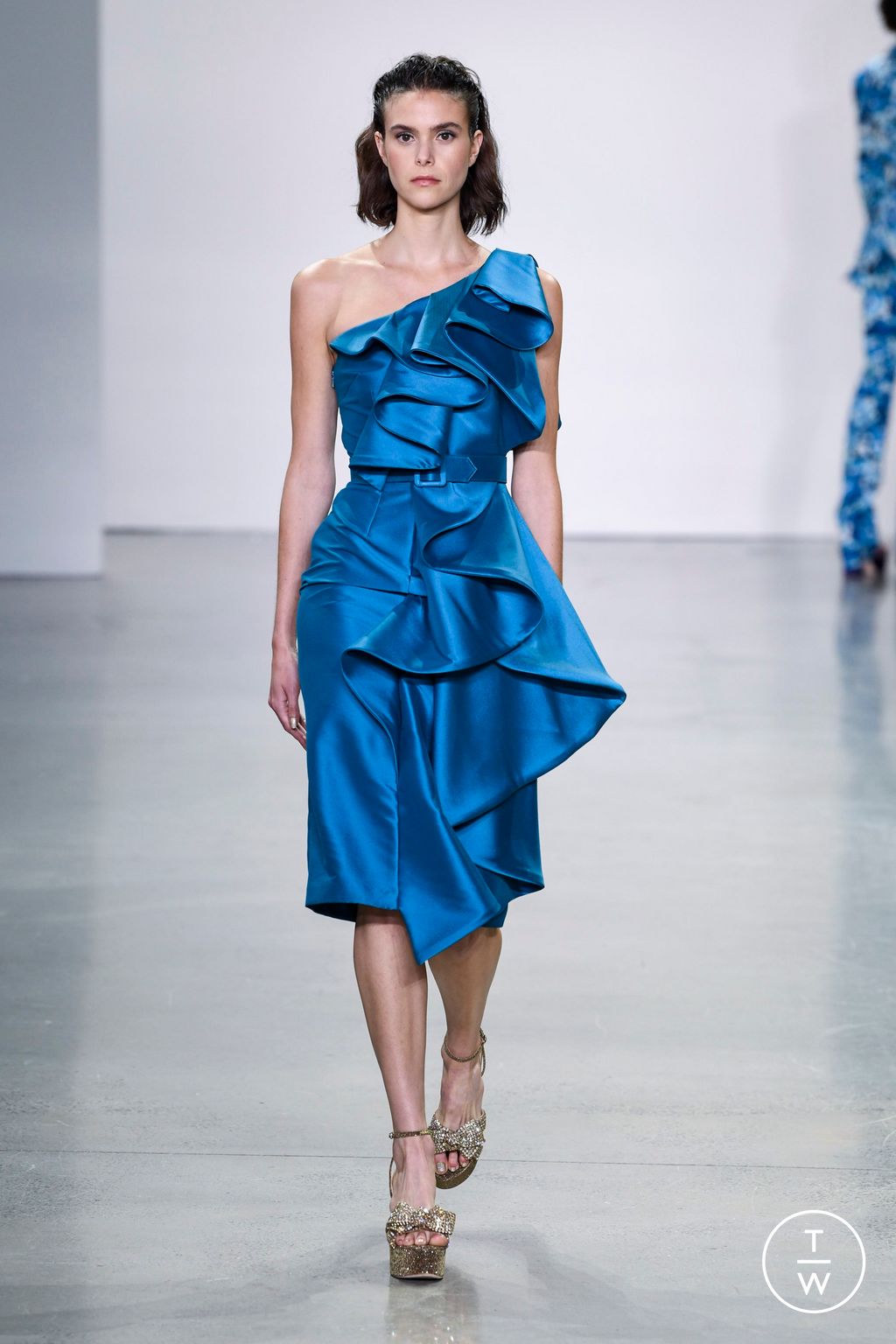Fashion Week New York Spring/Summer 2023 look 32 from the Badgley Mischka collection womenswear