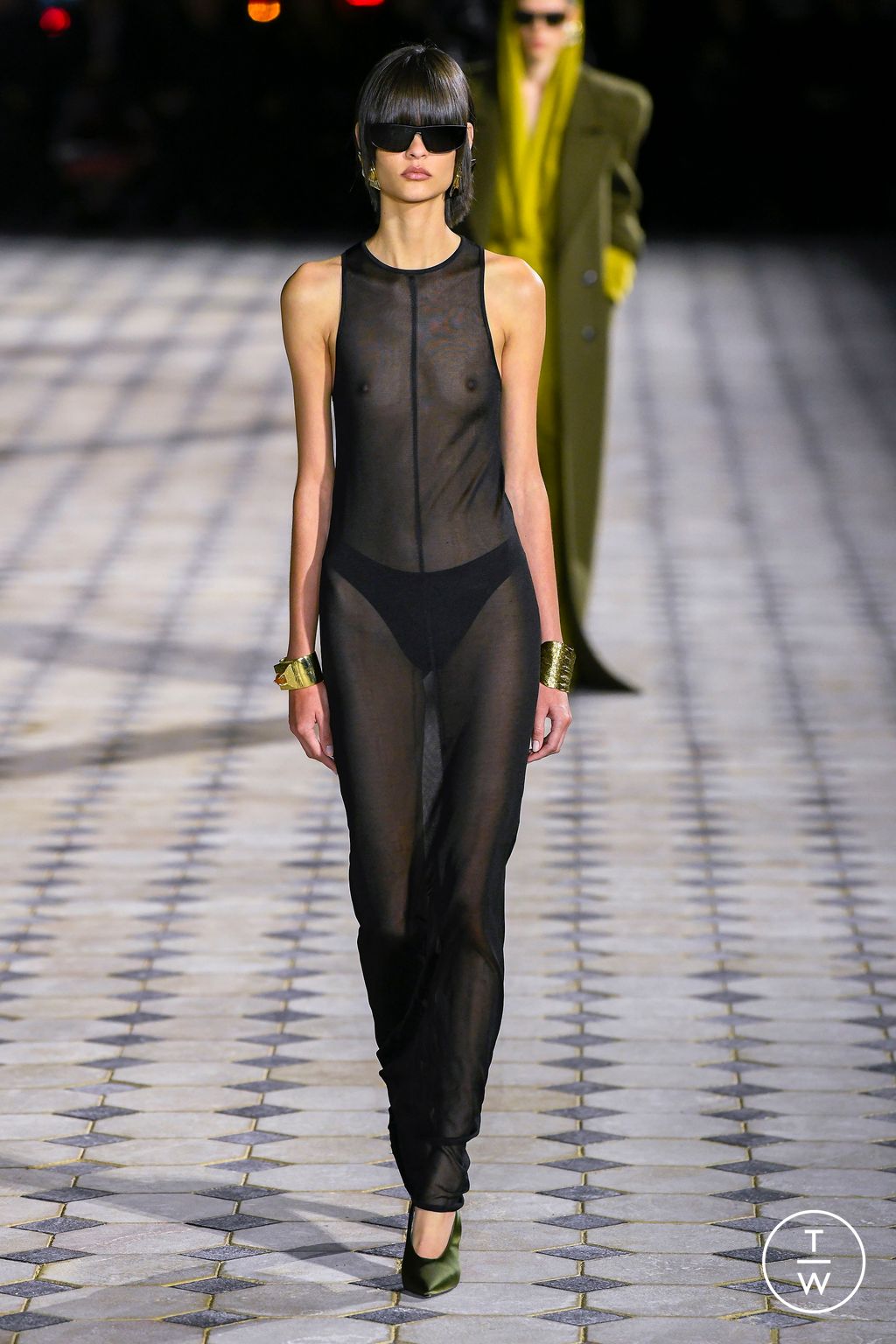 Fashion Week Paris Spring/Summer 2023 look 33 from the Saint Laurent collection womenswear