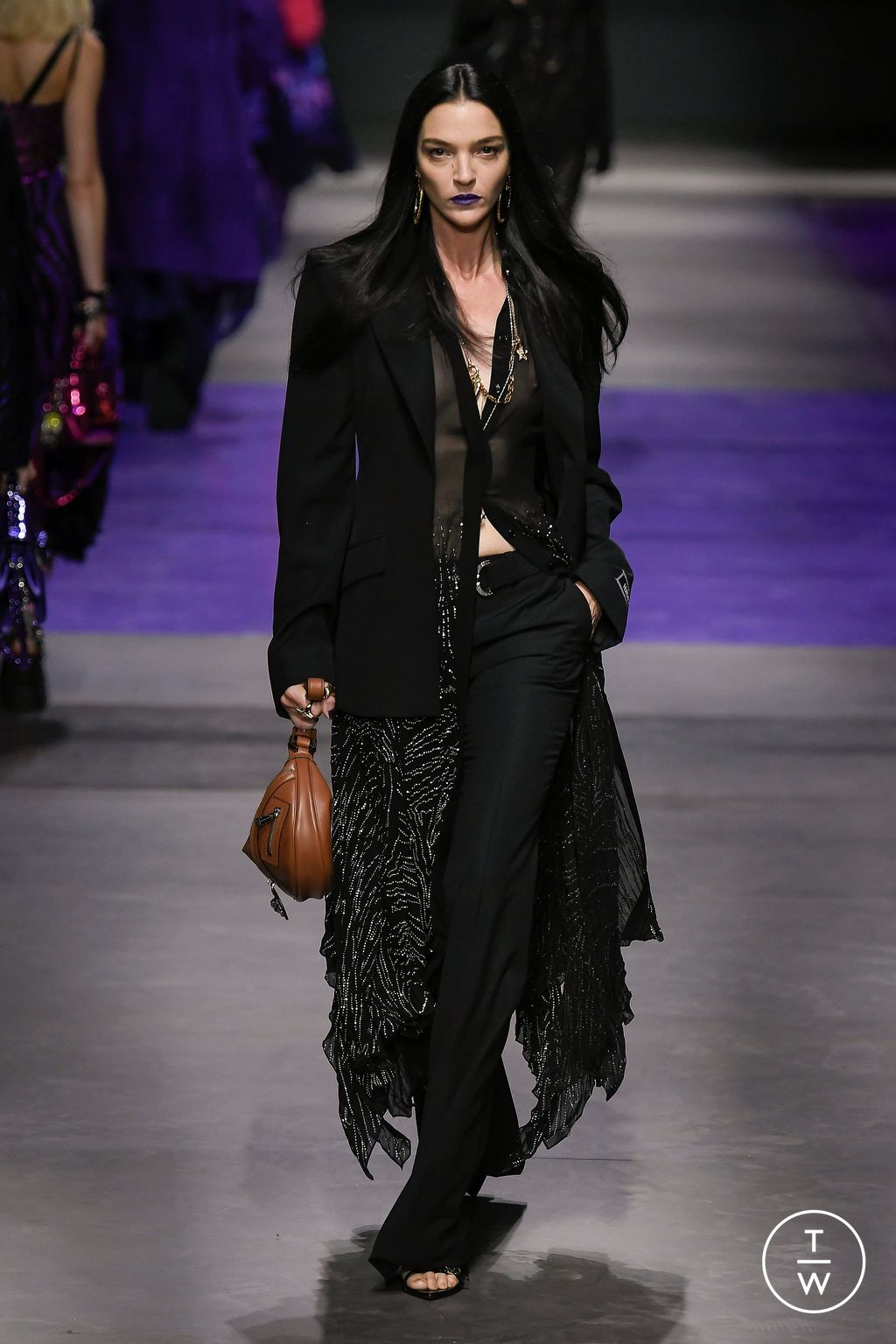Fashion Week Milan Spring/Summer 2023 look 40 from the Versace collection 女装