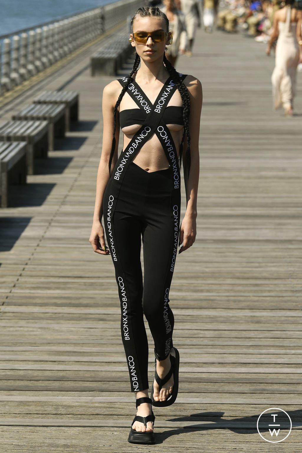 Fashion Week New York Spring/Summer 2023 look 15 from the Bronx & Banco collection 女装
