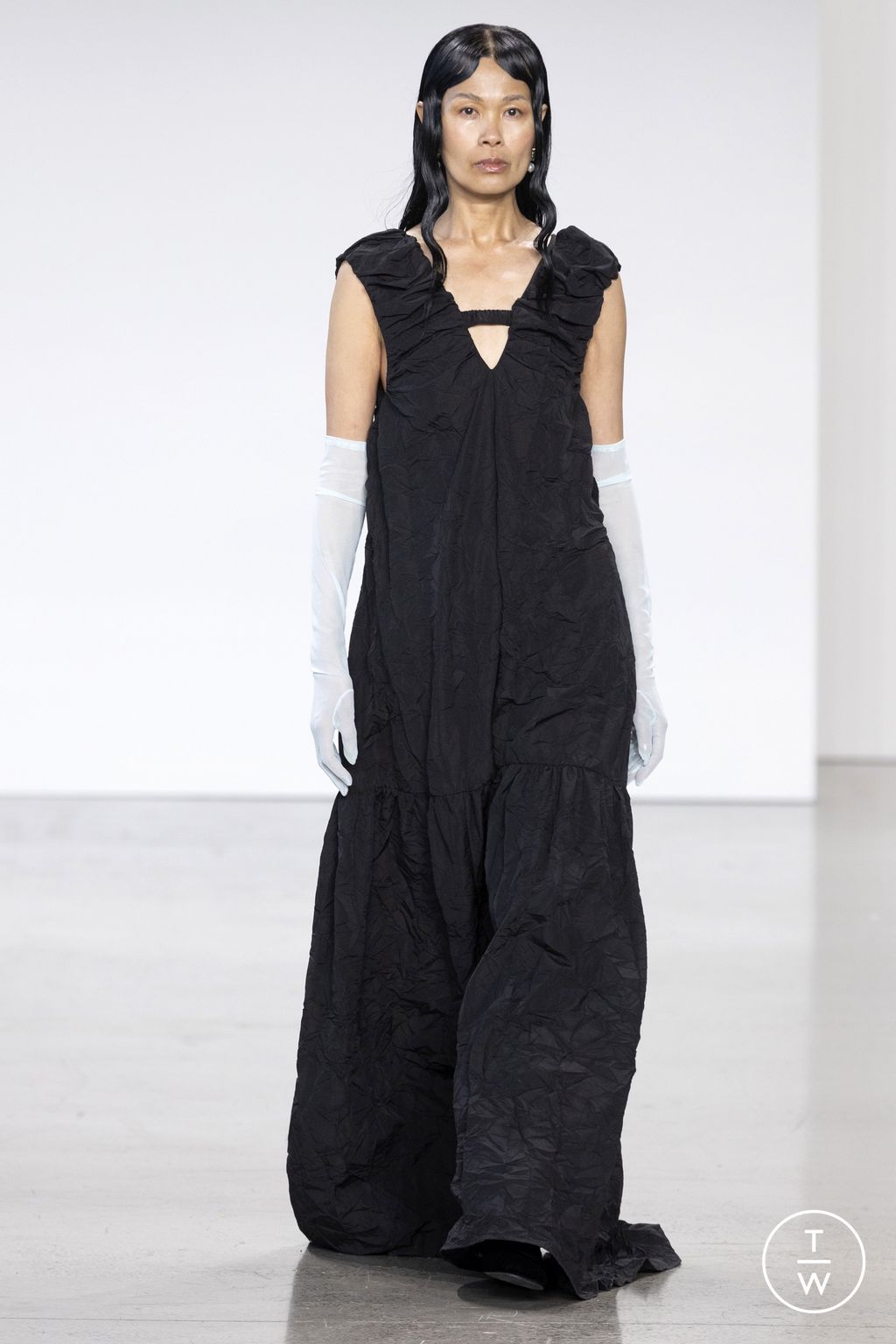 Fashion Week New York Spring/Summer 2023 look 41 from the Deveaux collection womenswear