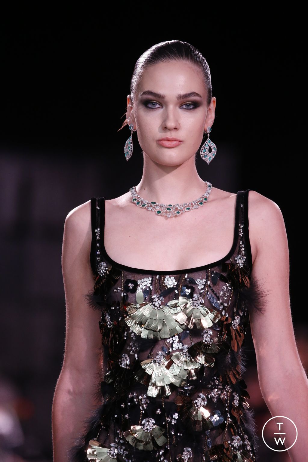 Fashion Week New York Fall/Winter 2023 look 16 from the Naeem Khan collection womenswear accessories