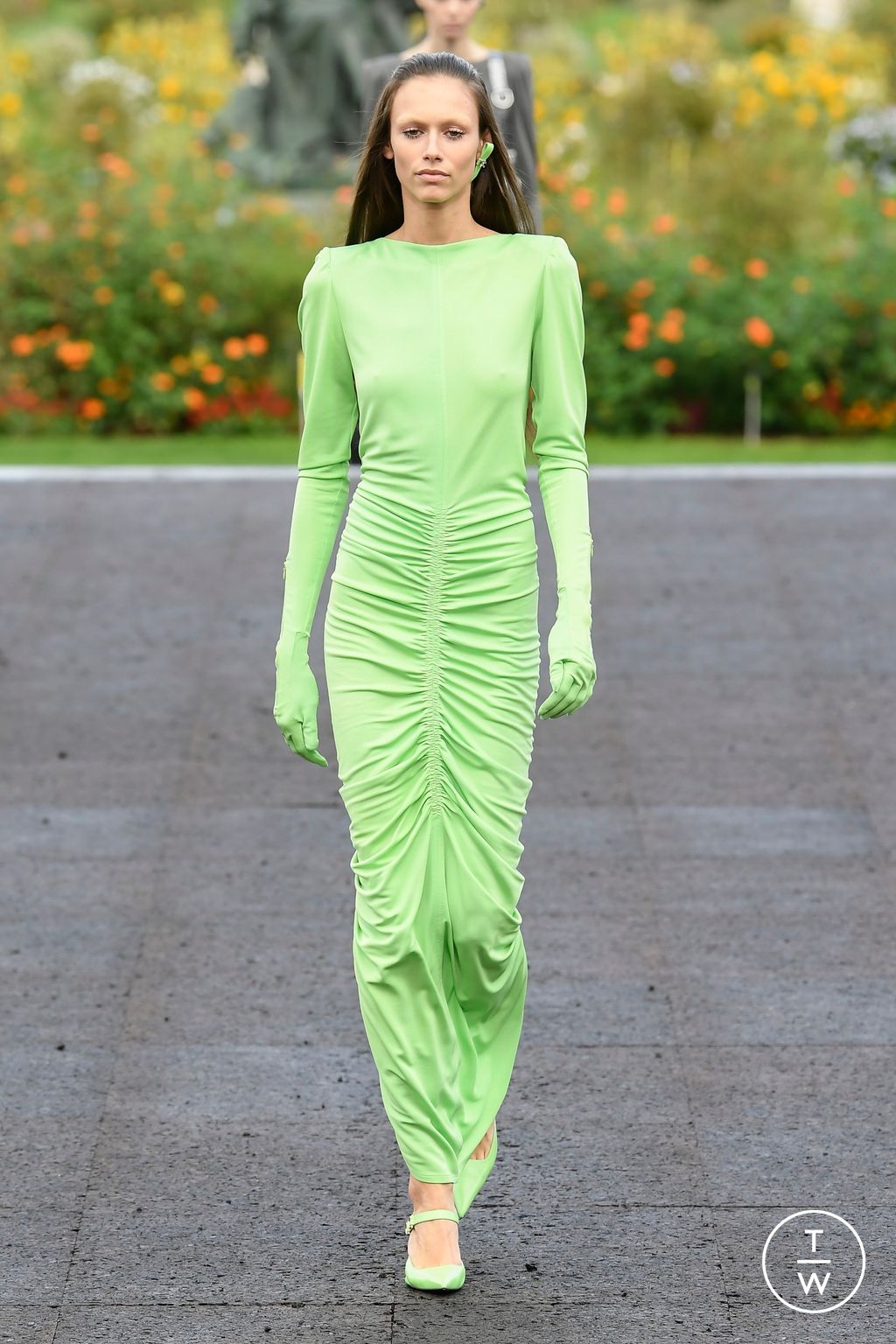 Fashion Week Paris Spring/Summer 2023 look 4 from the Givenchy collection womenswear