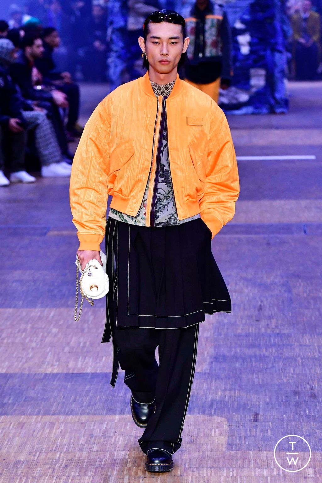 Fashion Week Paris Fall/Winter 2023 look 40 from the Marine Serre collection 男装