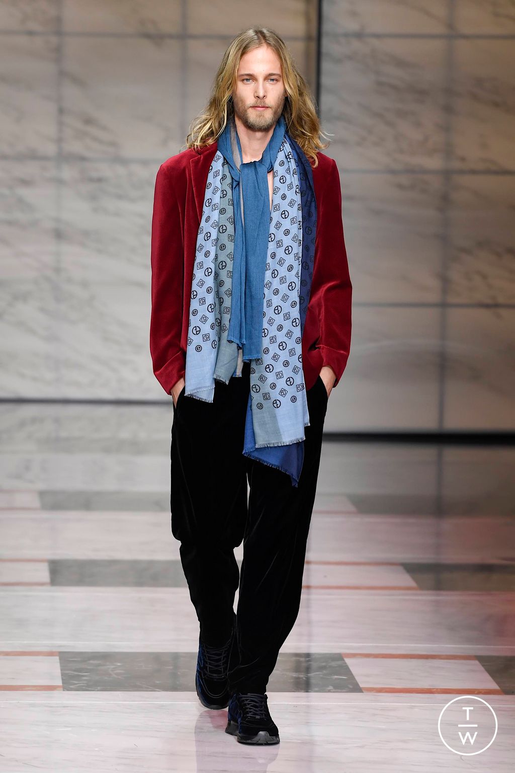 Fashion Week Milan Fall/Winter 2023 look 76 from the Giorgio Armani collection menswear