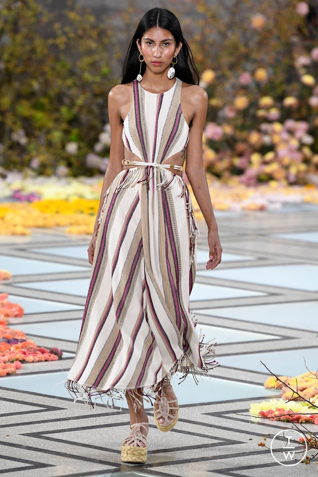 Fashion Week New York Spring/Summer 2023 look 28 from the Ulla Johnson collection womenswear