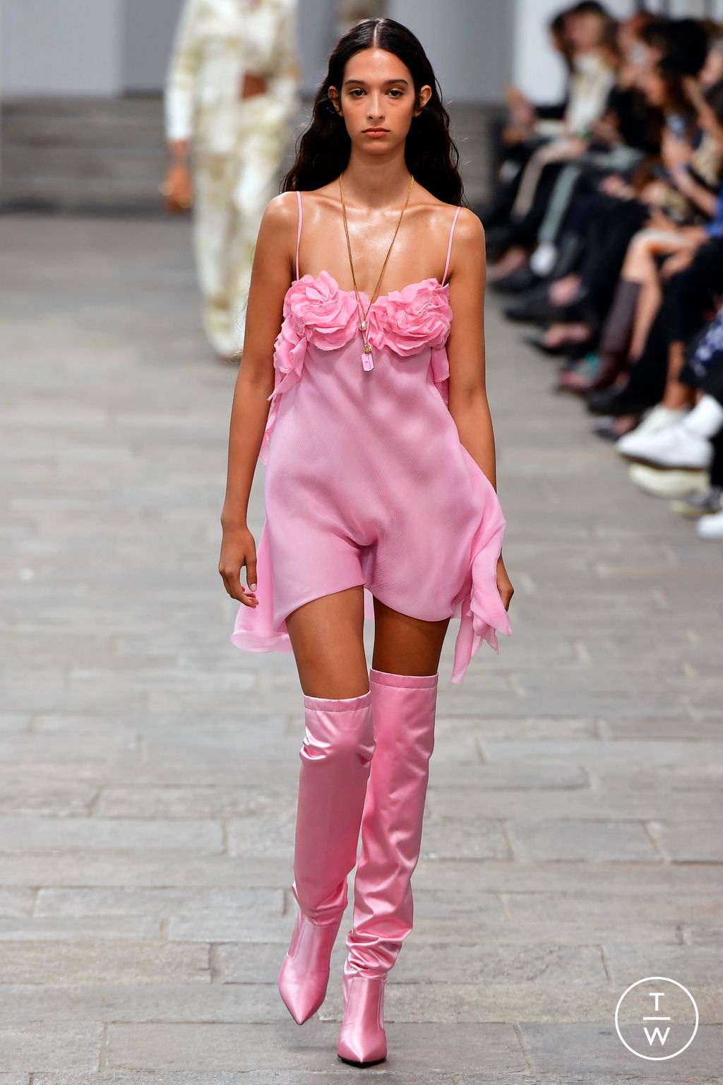 Fashion Week Milan Spring/Summer 2023 look 29 from the Ermanno Scervino collection womenswear