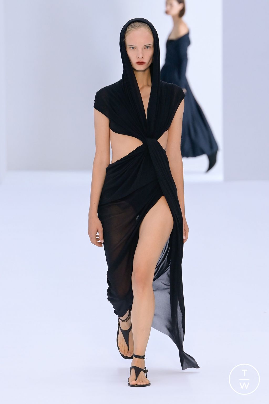 Fashion Week Milan Spring/Summer 2023 look 9 from the Philosophy di Lorenzo Serafini collection womenswear