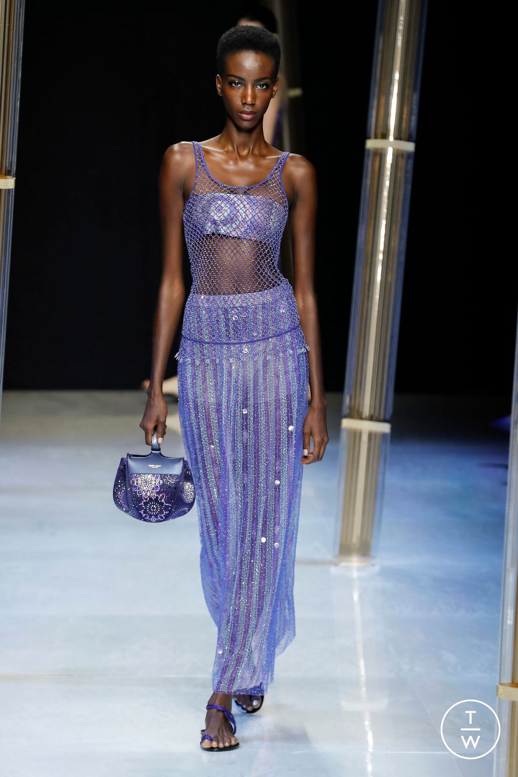 Fashion Week Milan Spring/Summer 2023 look 33 from the Giorgio Armani collection womenswear