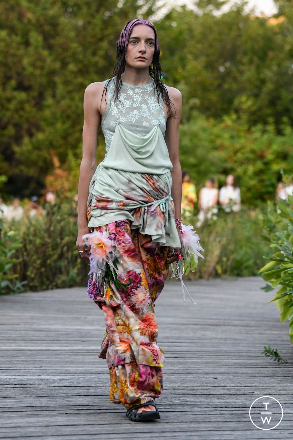 Fashion Week New York Spring/Summer 2023 look 31 de la collection Collina Strada womenswear