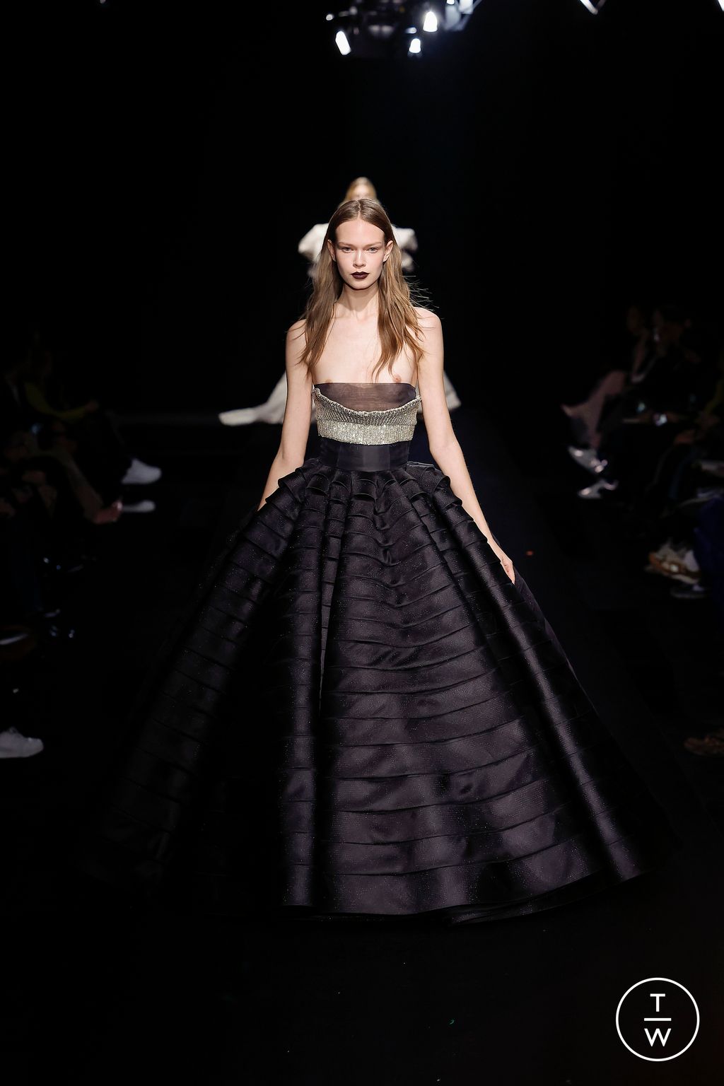 Fashion Week Paris Spring/Summer 2023 look 86 from the Valentino collection couture